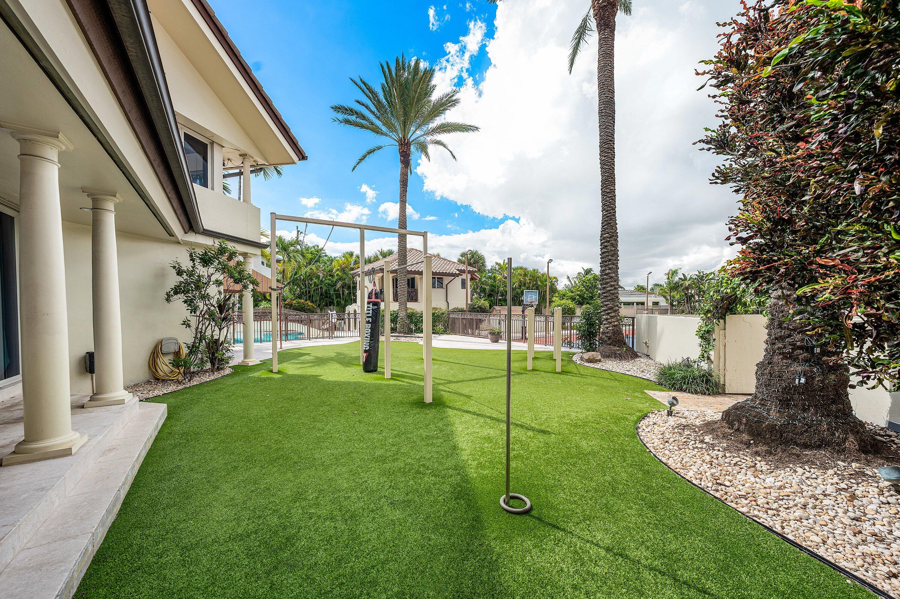 3100 NE 46th Street
