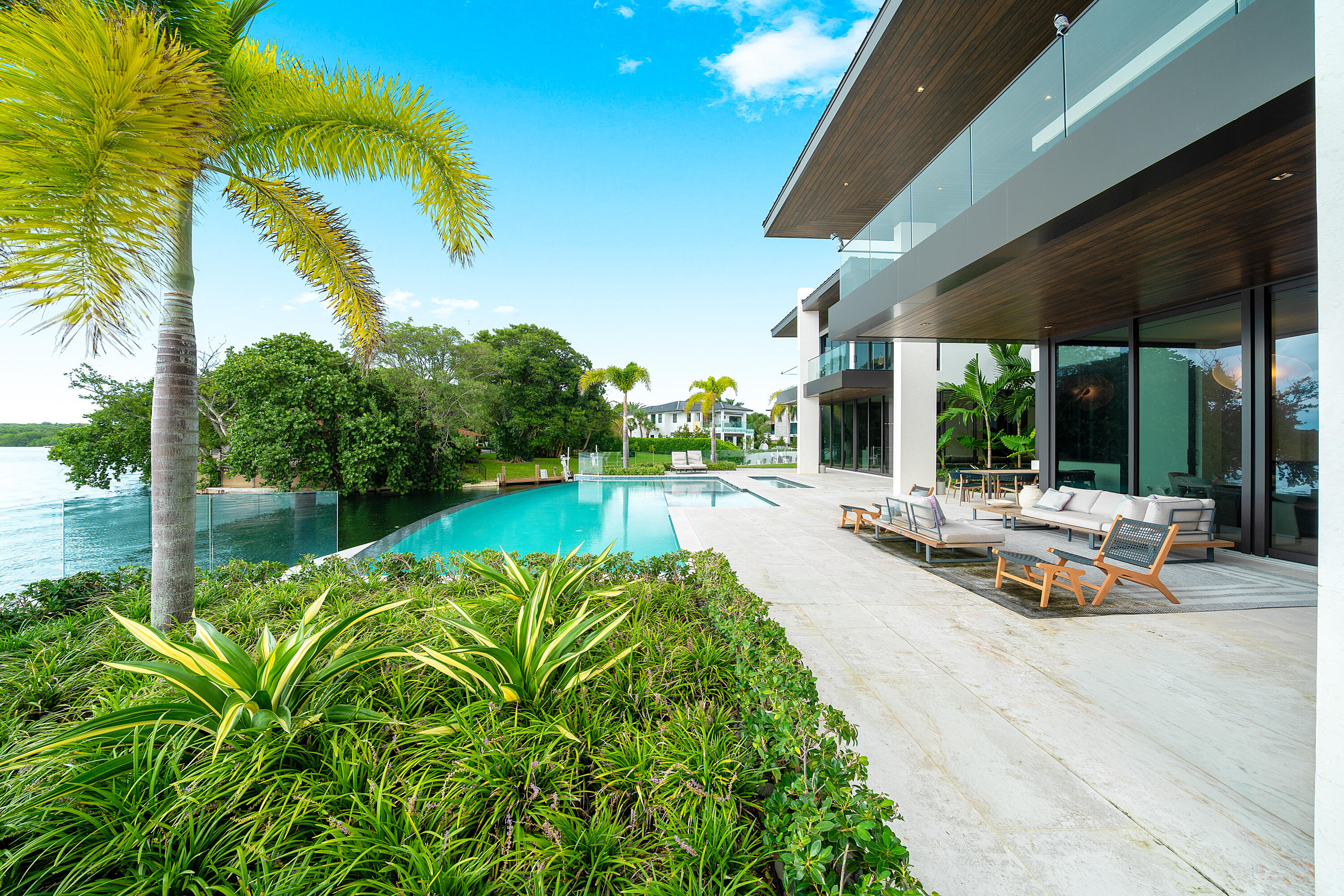 829 ORCHID Drive