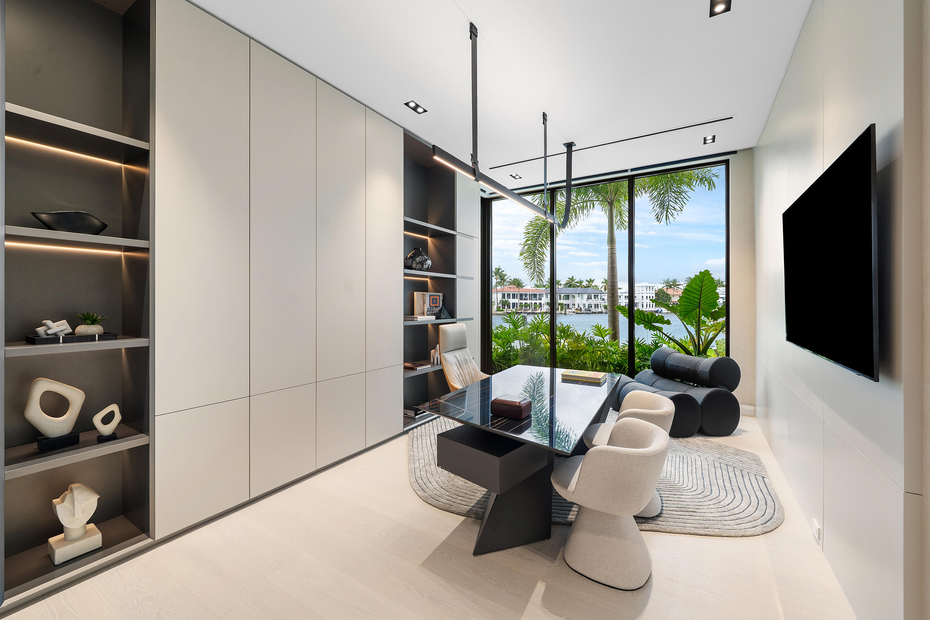 829 ORCHID Drive