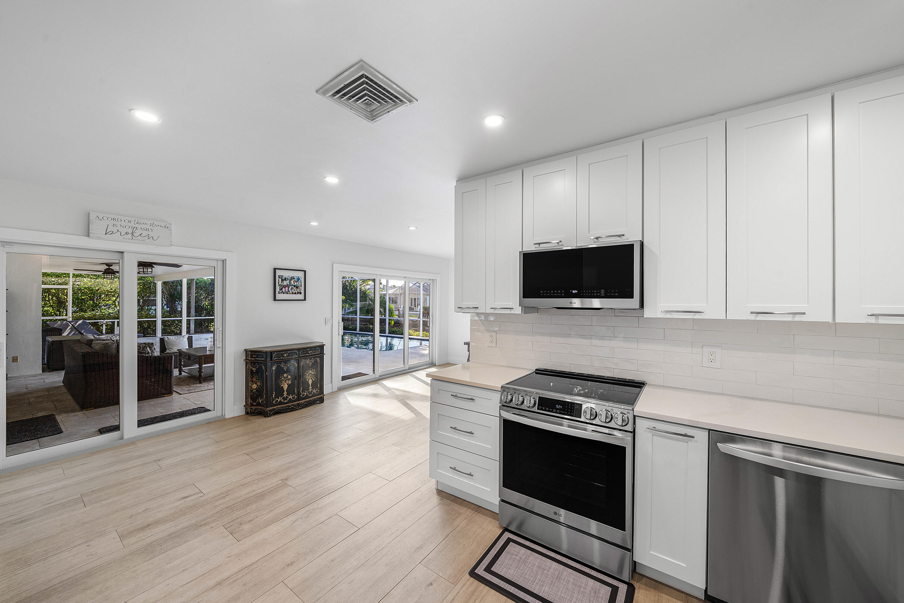744 Peachtree Lane