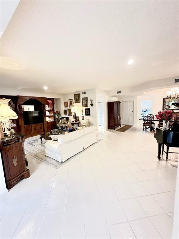 11698 Briarwood Cir 1