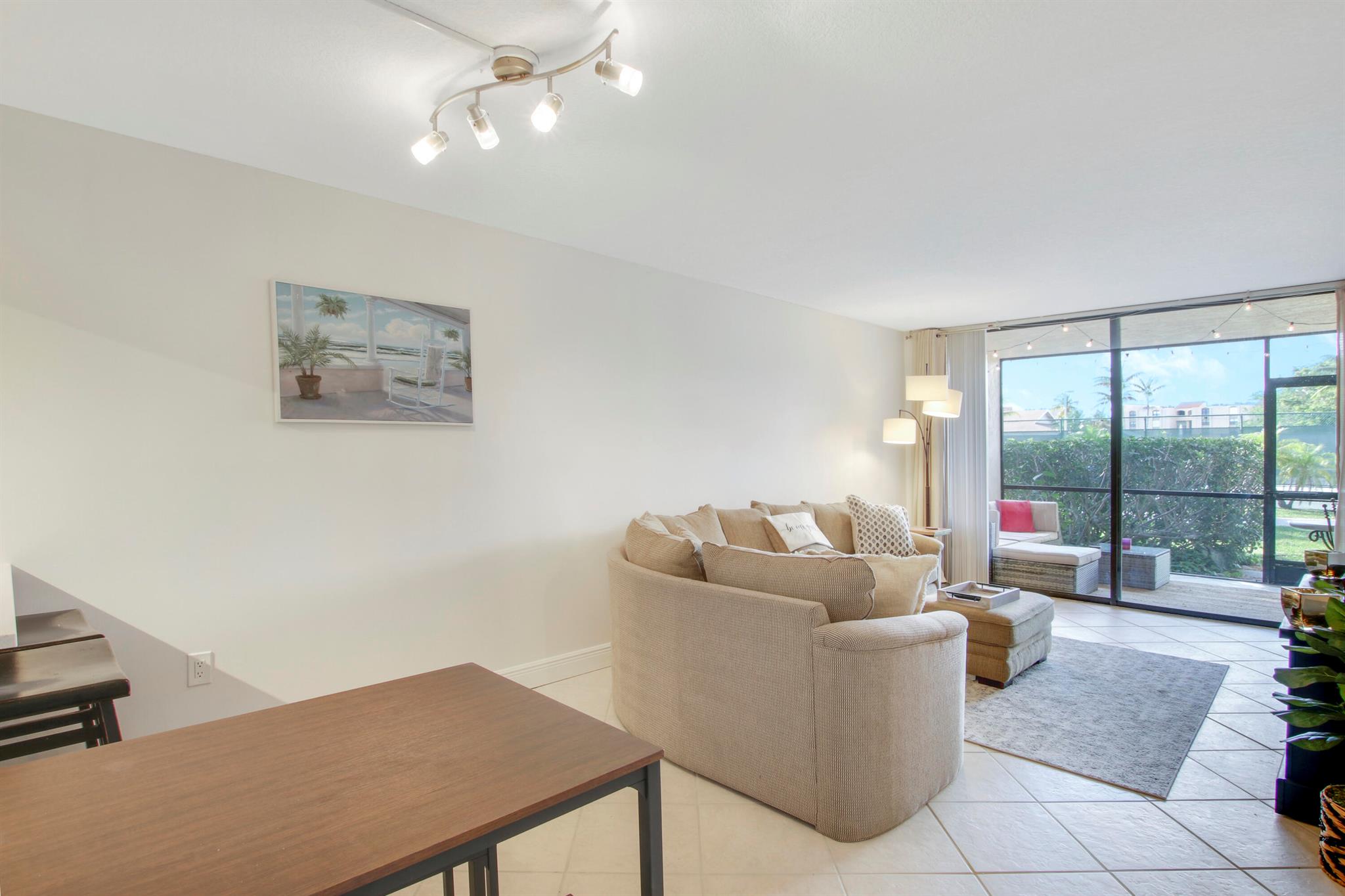 755 Dotterel Road 1101