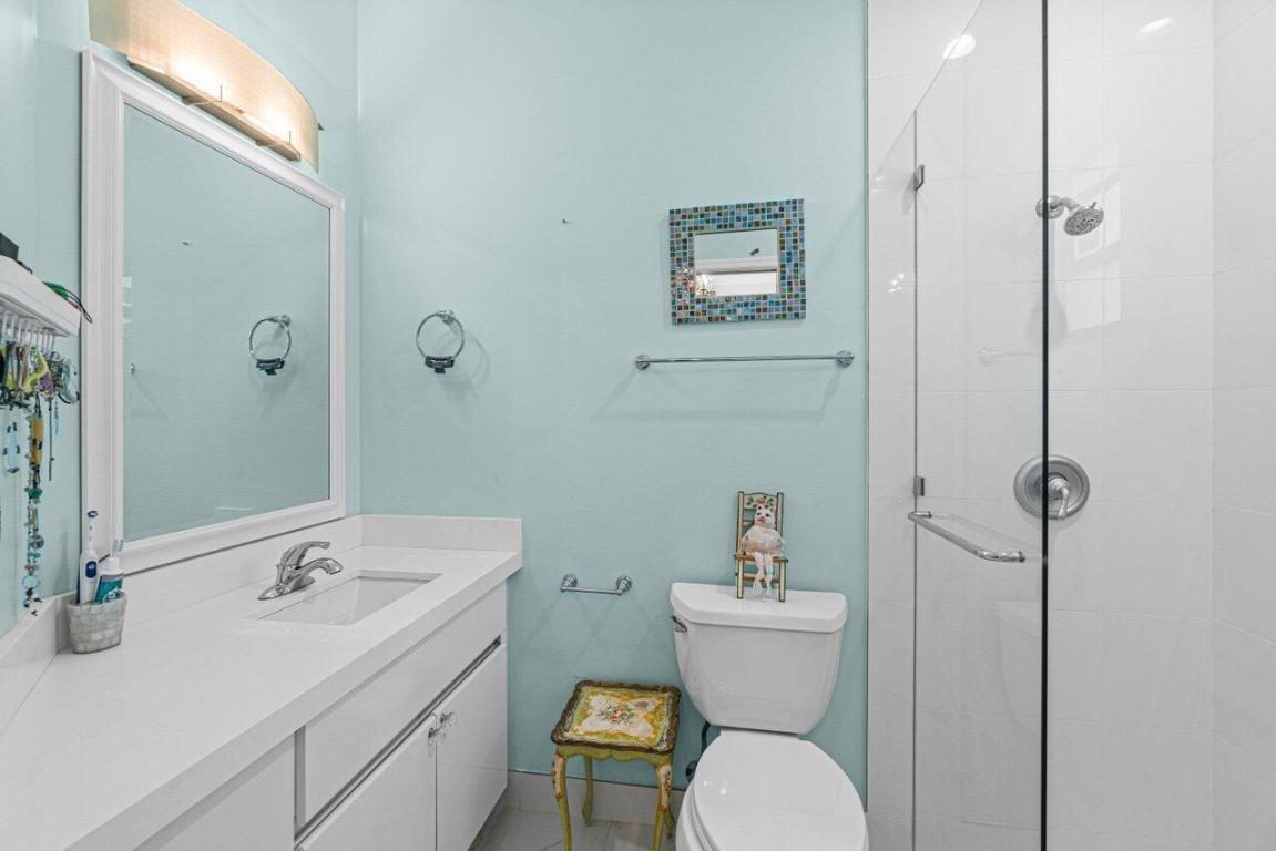 959 Parkside Circle N