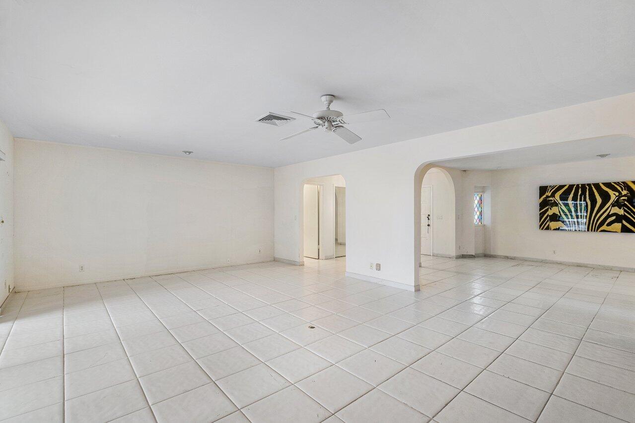 1060 Spanish River Road