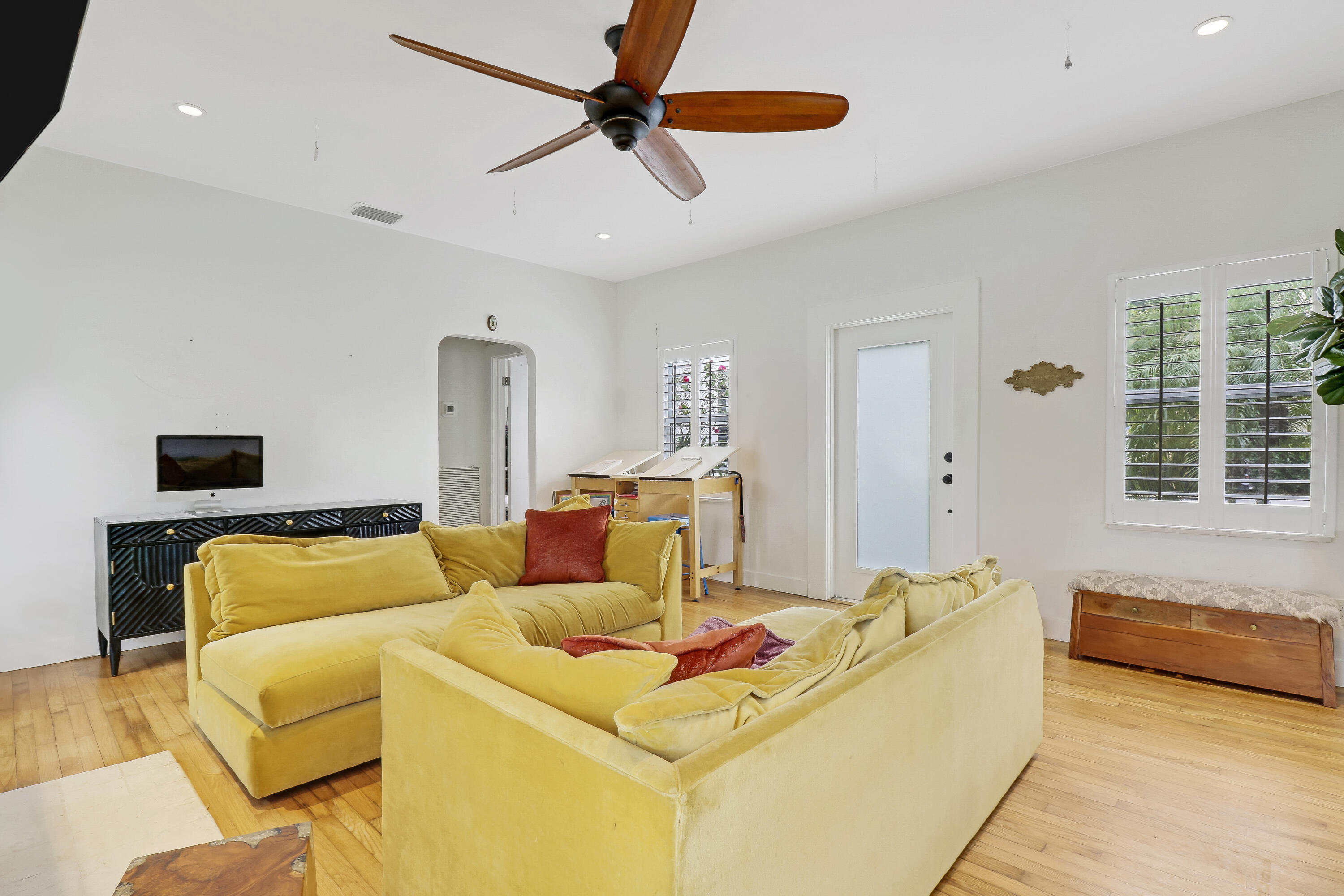 215 NE 13th Street
