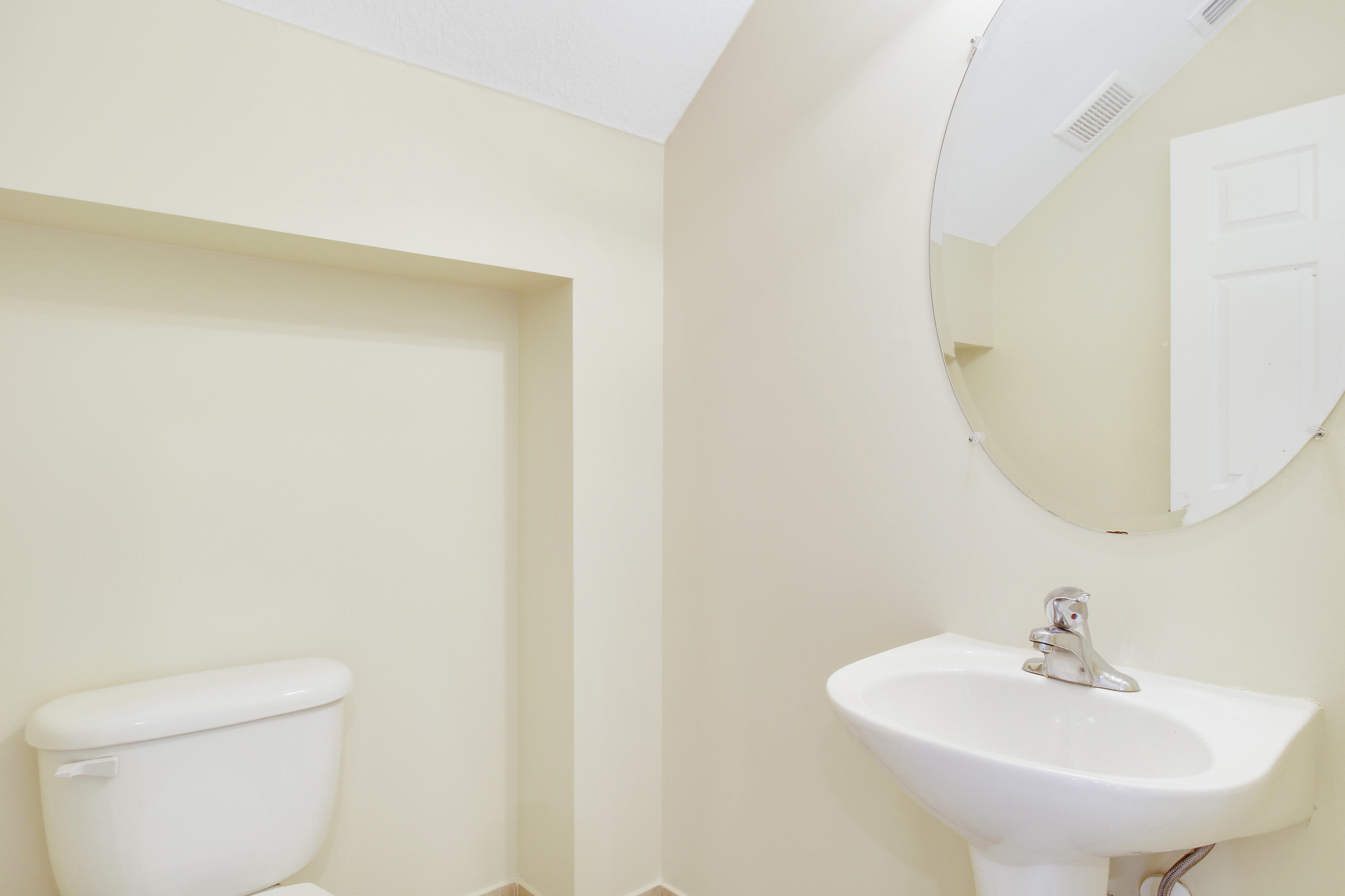 295 Lake Monterey Circle