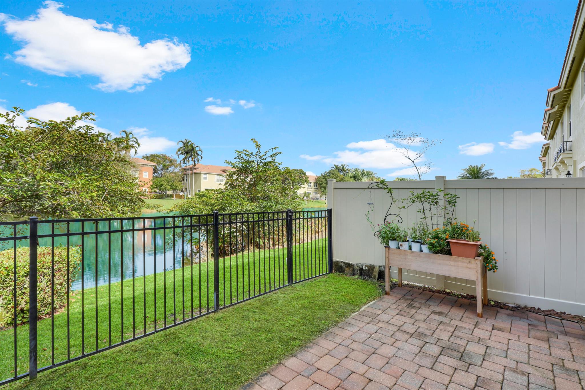 295 Lake Monterey Circle