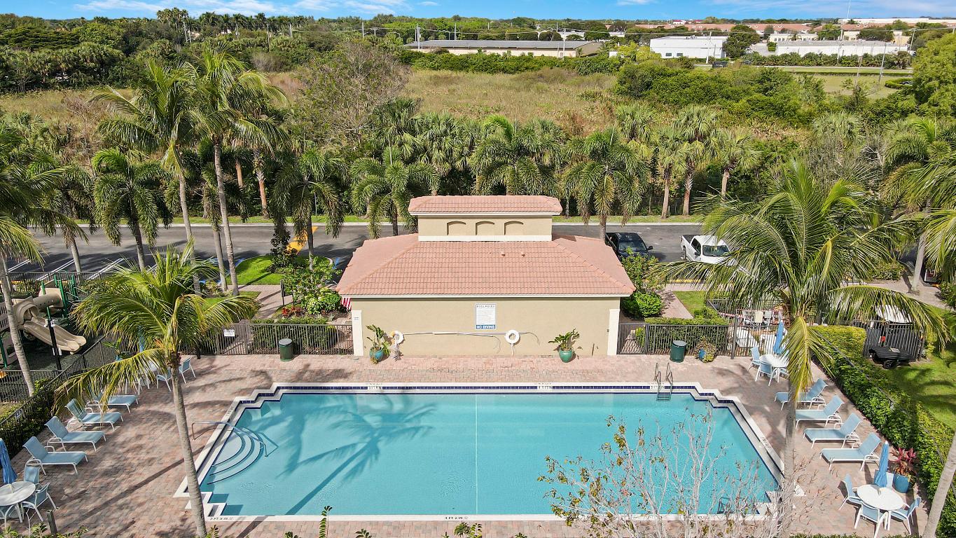 295 Lake Monterey Circle