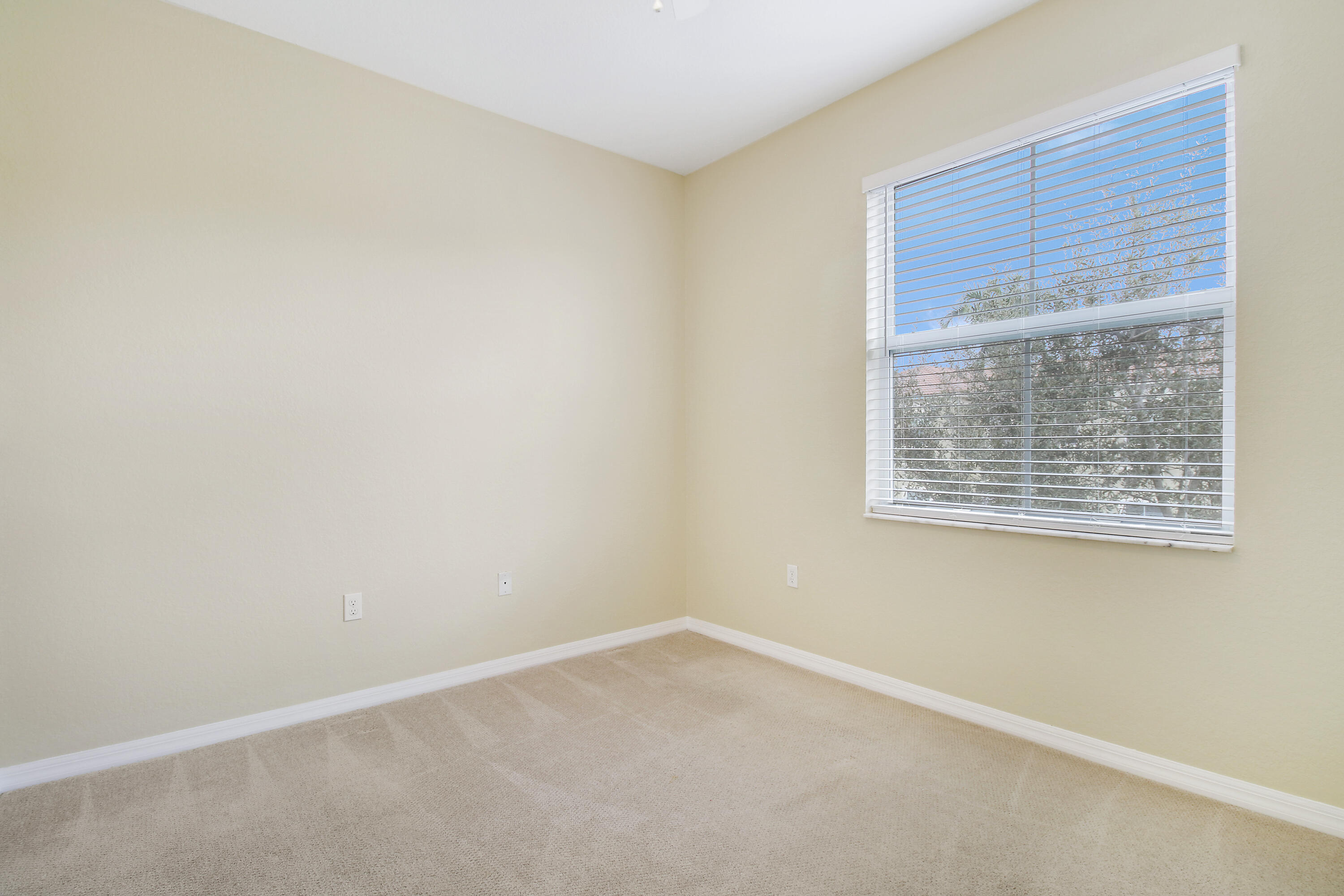 295 Lake Monterey Circle