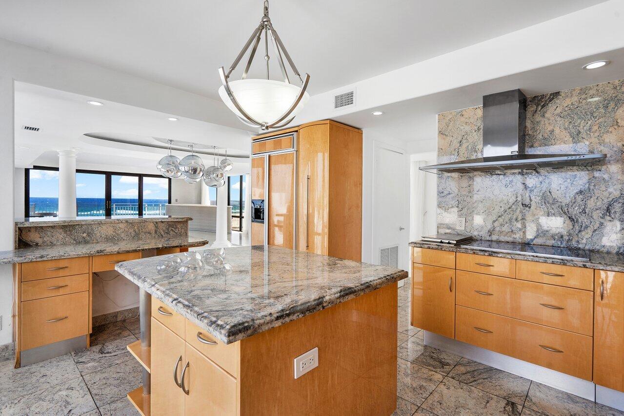 2155 S Ocean Boulevard 25