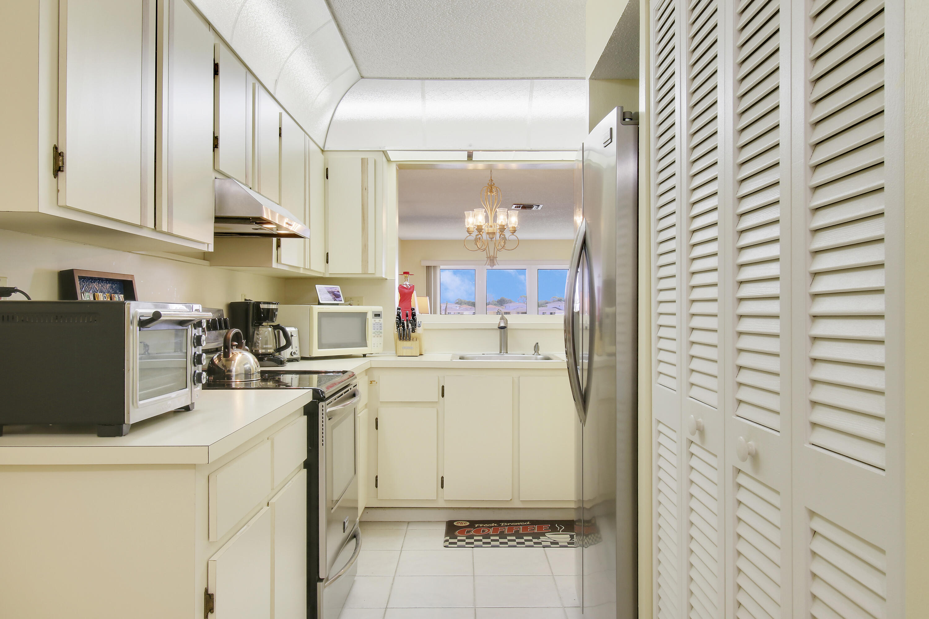 13282 Pineapple Palm Court F