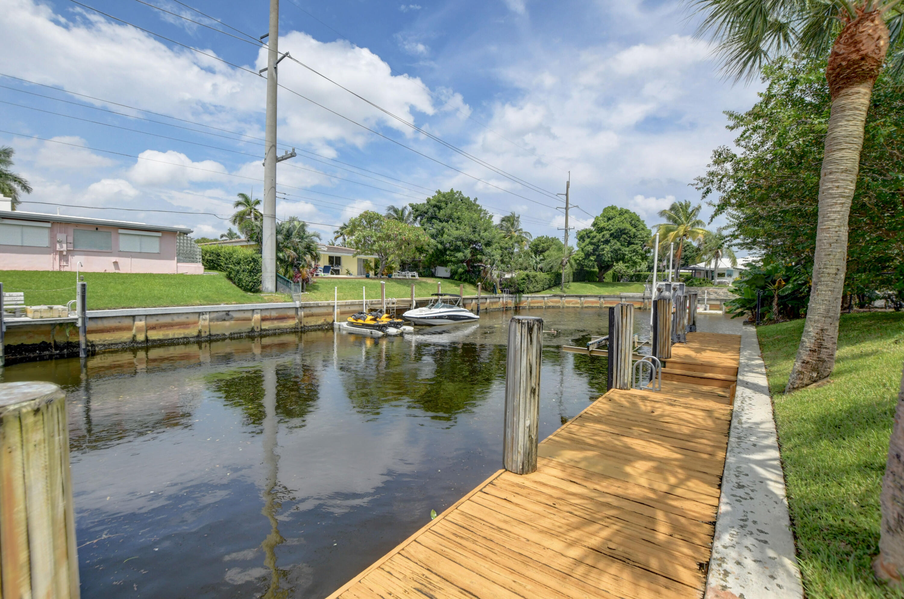 800 Walnut Terrace