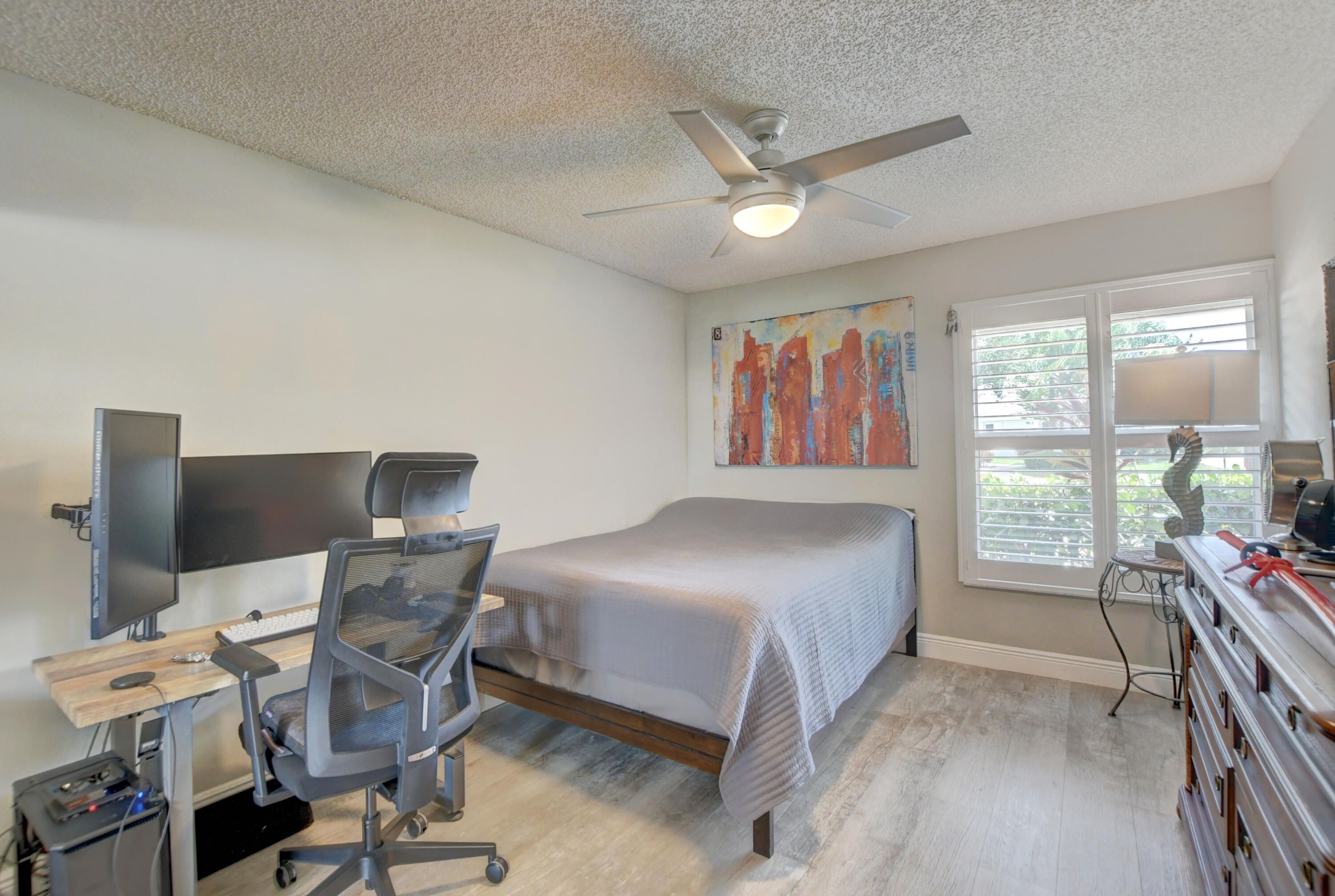 800 Walnut Terrace