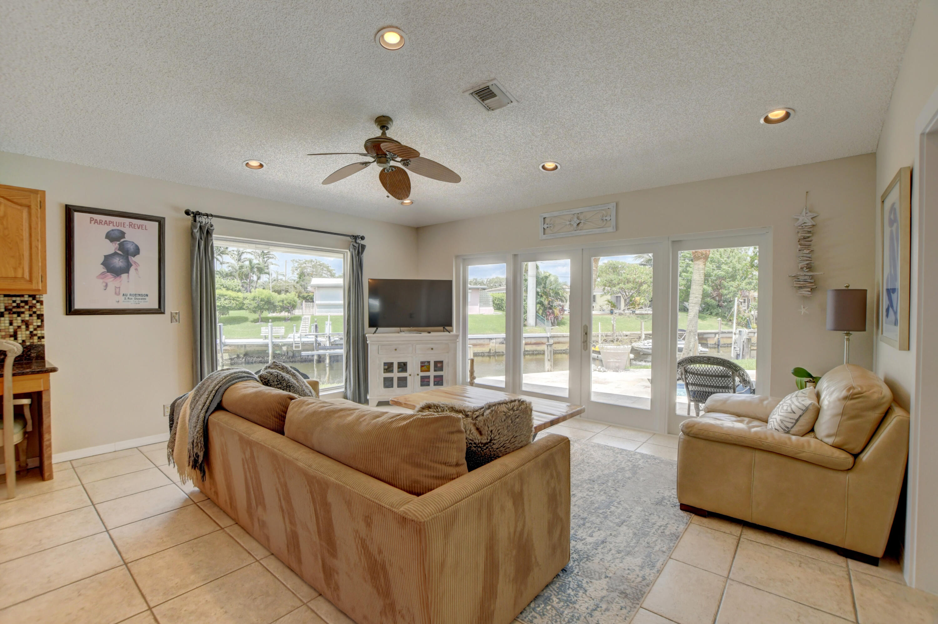 800 Walnut Terrace