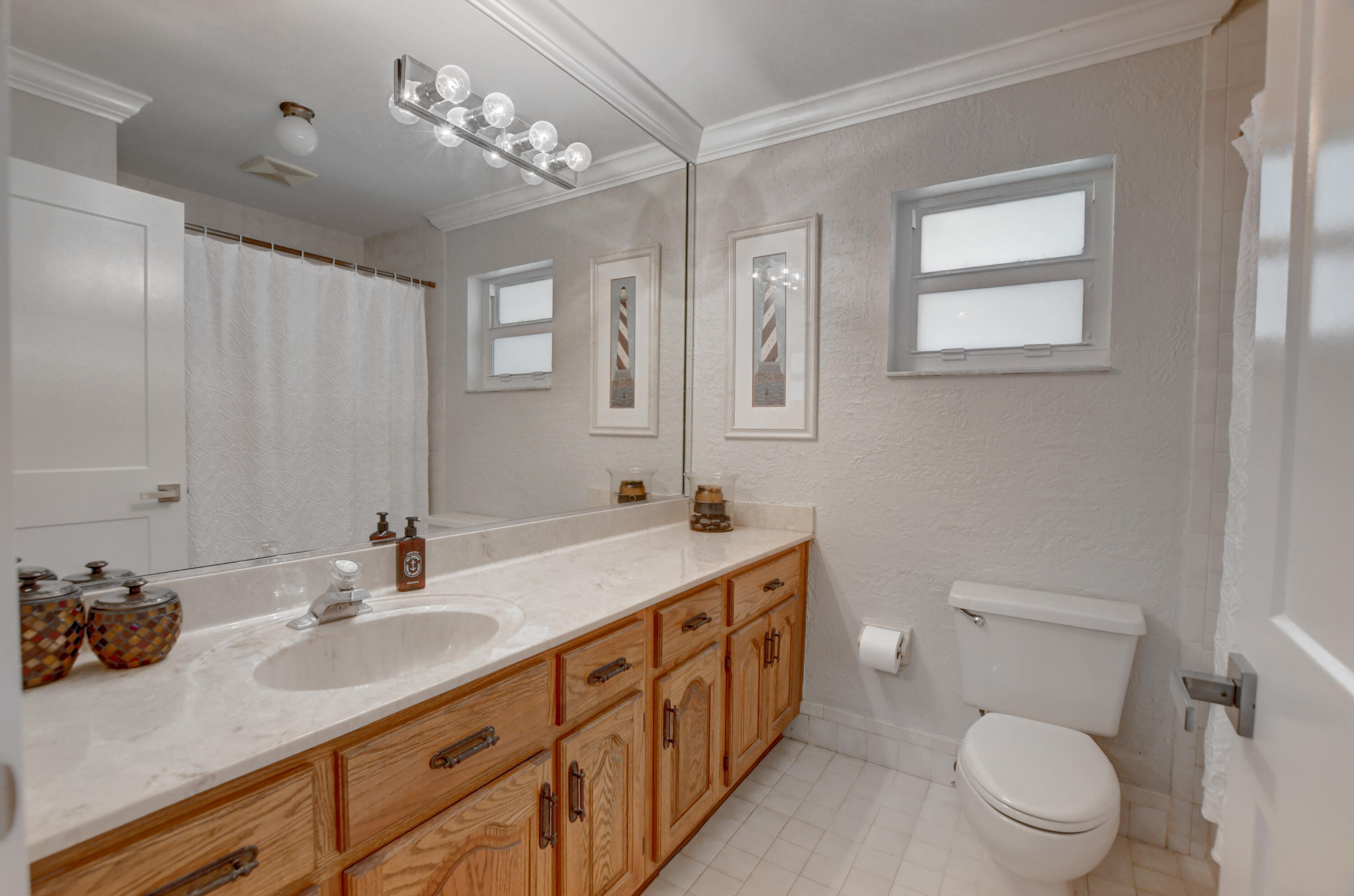 800 Walnut Terrace