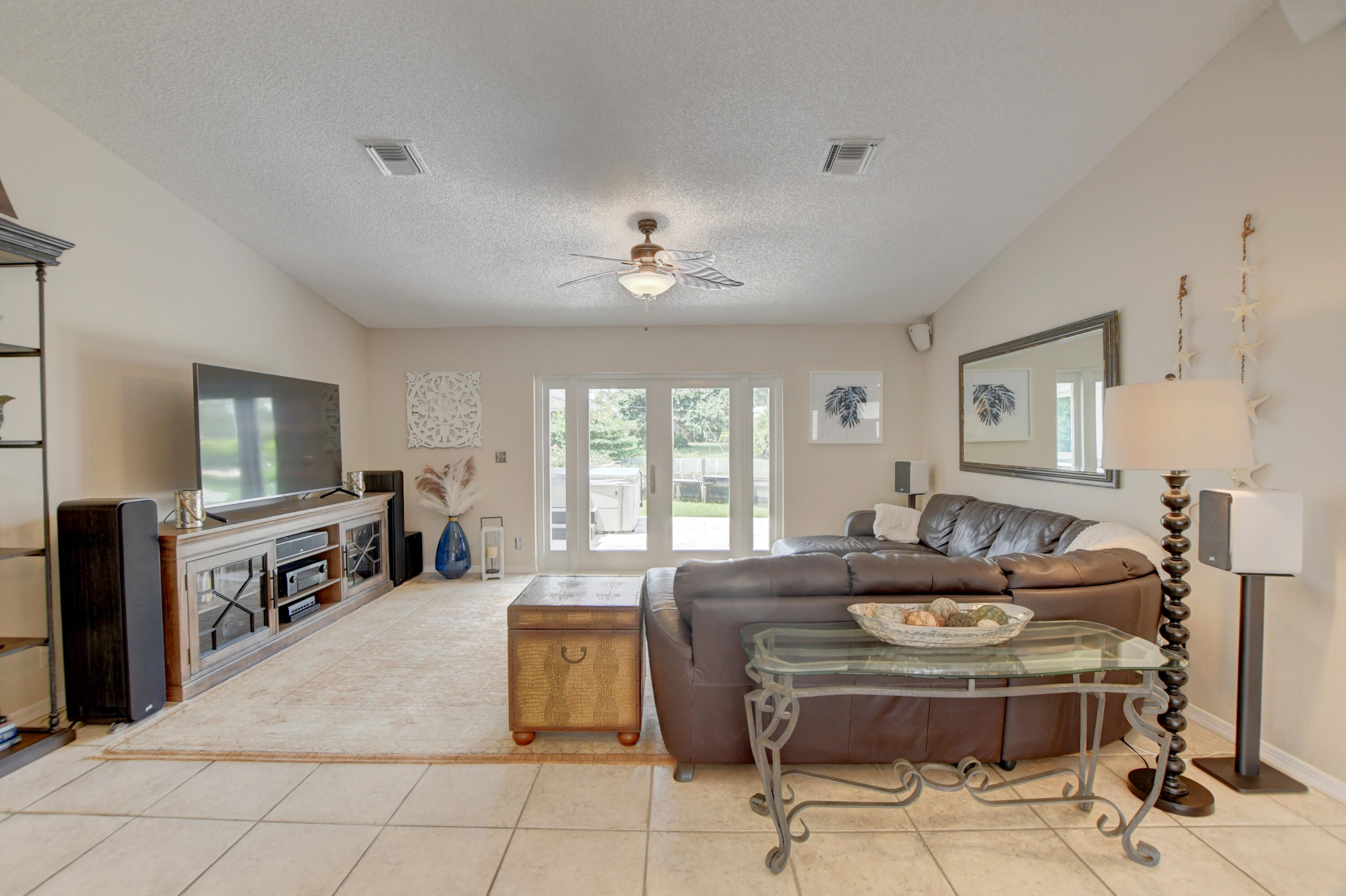 800 Walnut Terrace