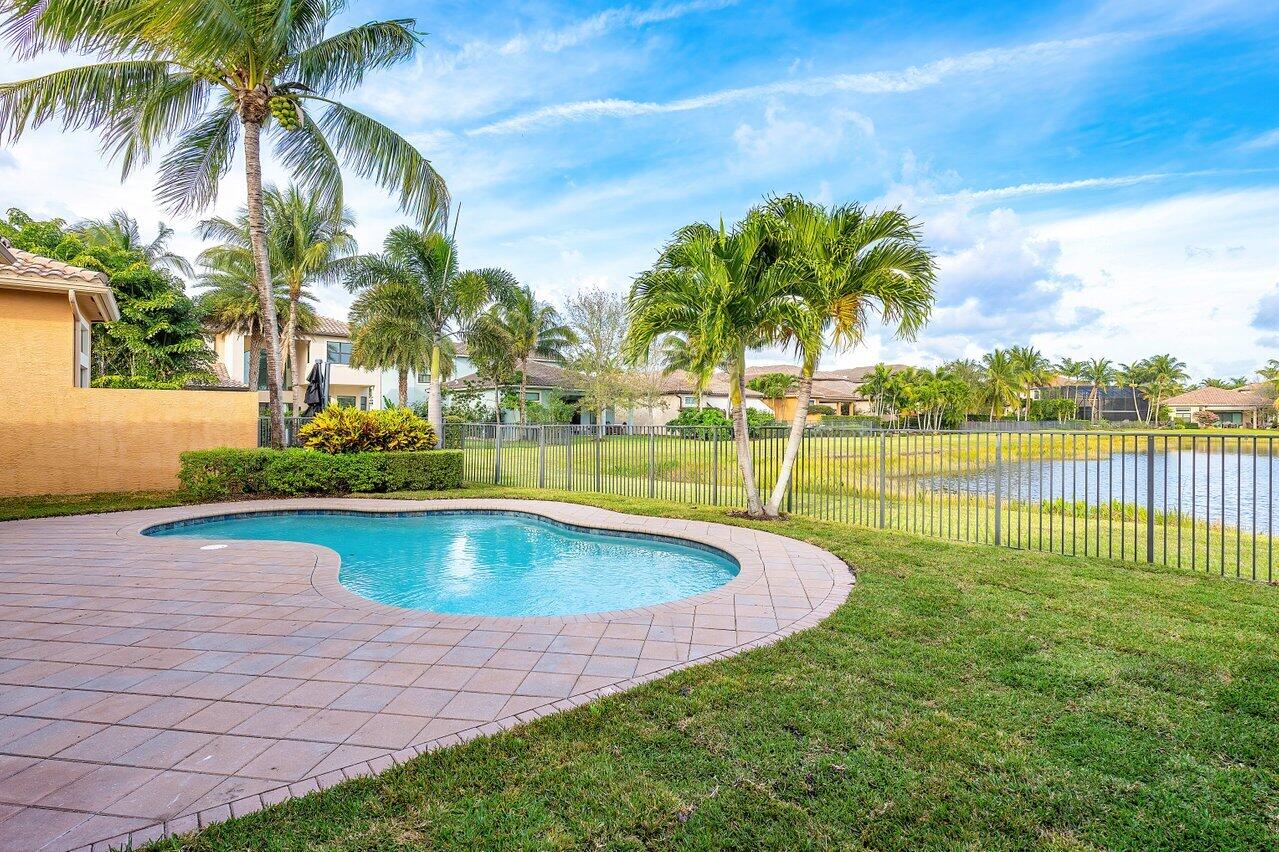 16566 Sagamore Bridge Way