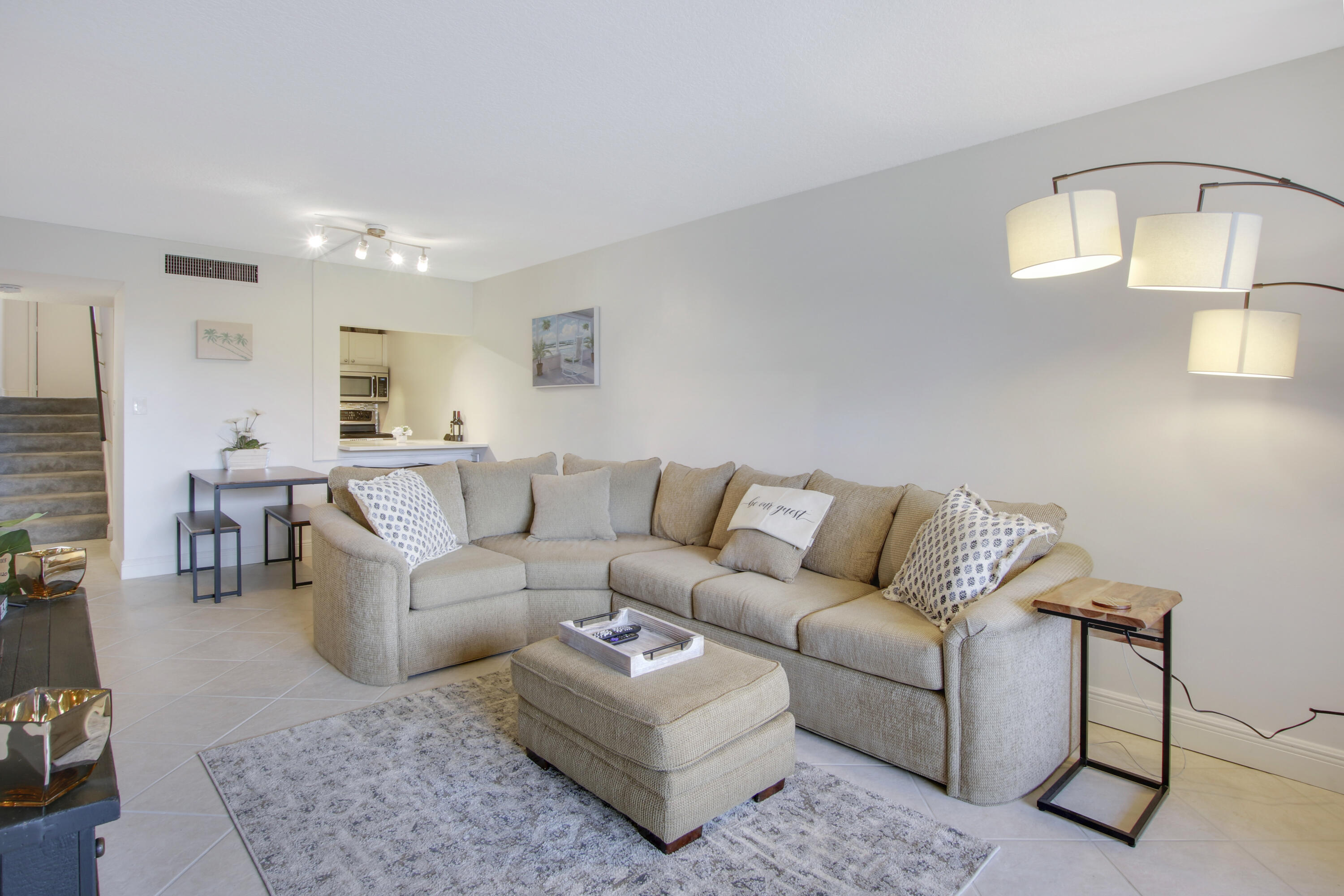 755 Dotterel Road 1101