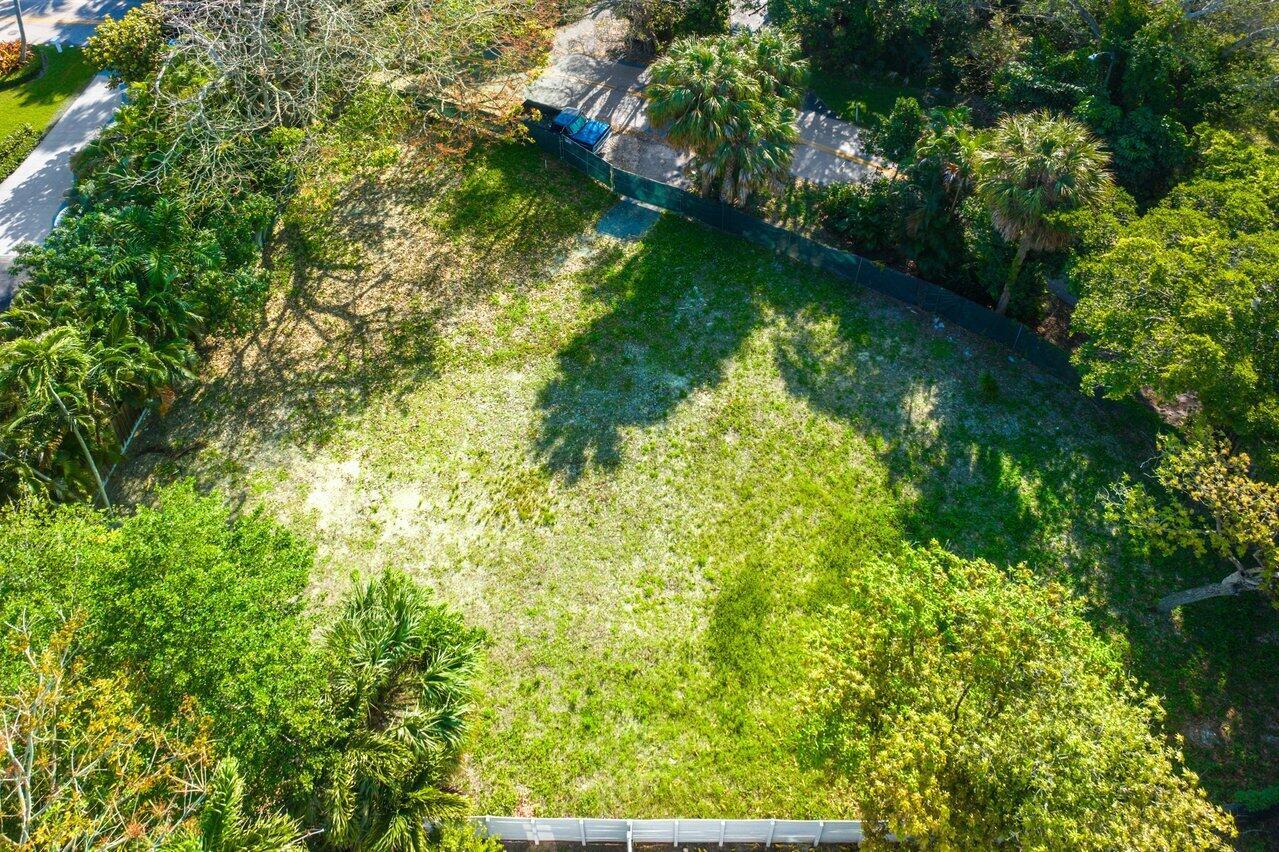 717 SE Atlantic Drive