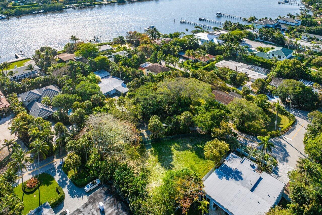 717 SE Atlantic Drive