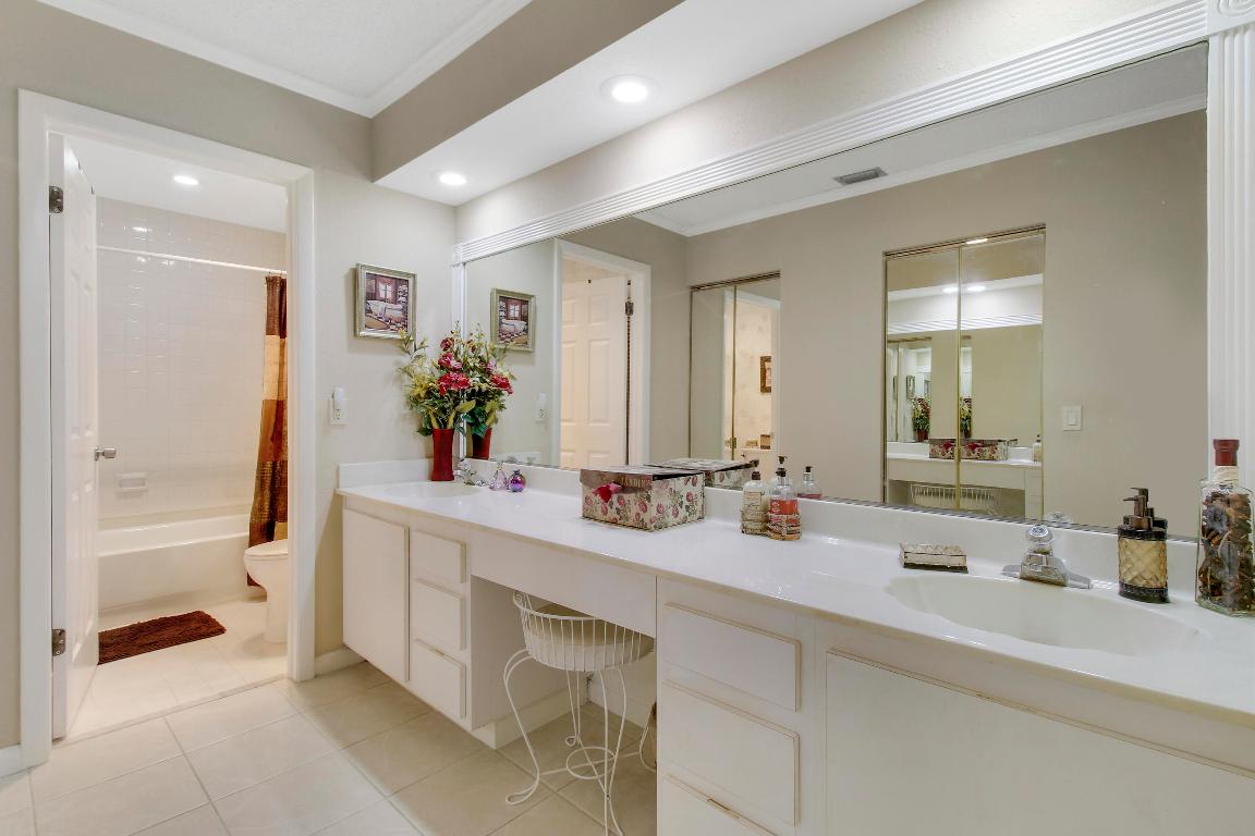 13525 Fishtail Palm Court D