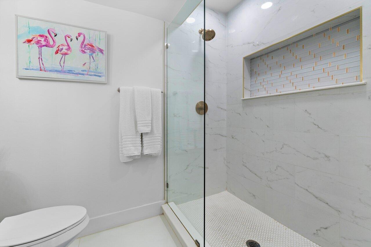 108 SE 11th Avenue