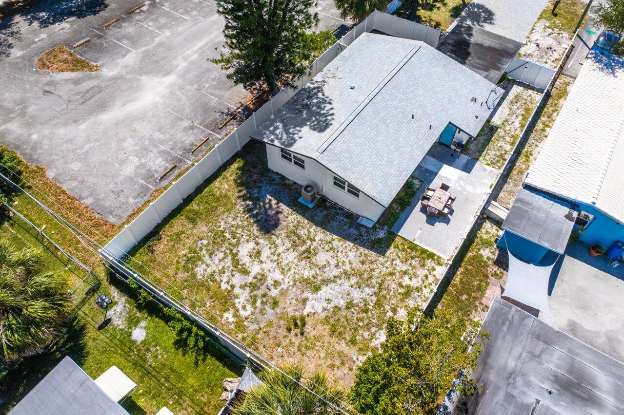 108 SE 11th Avenue