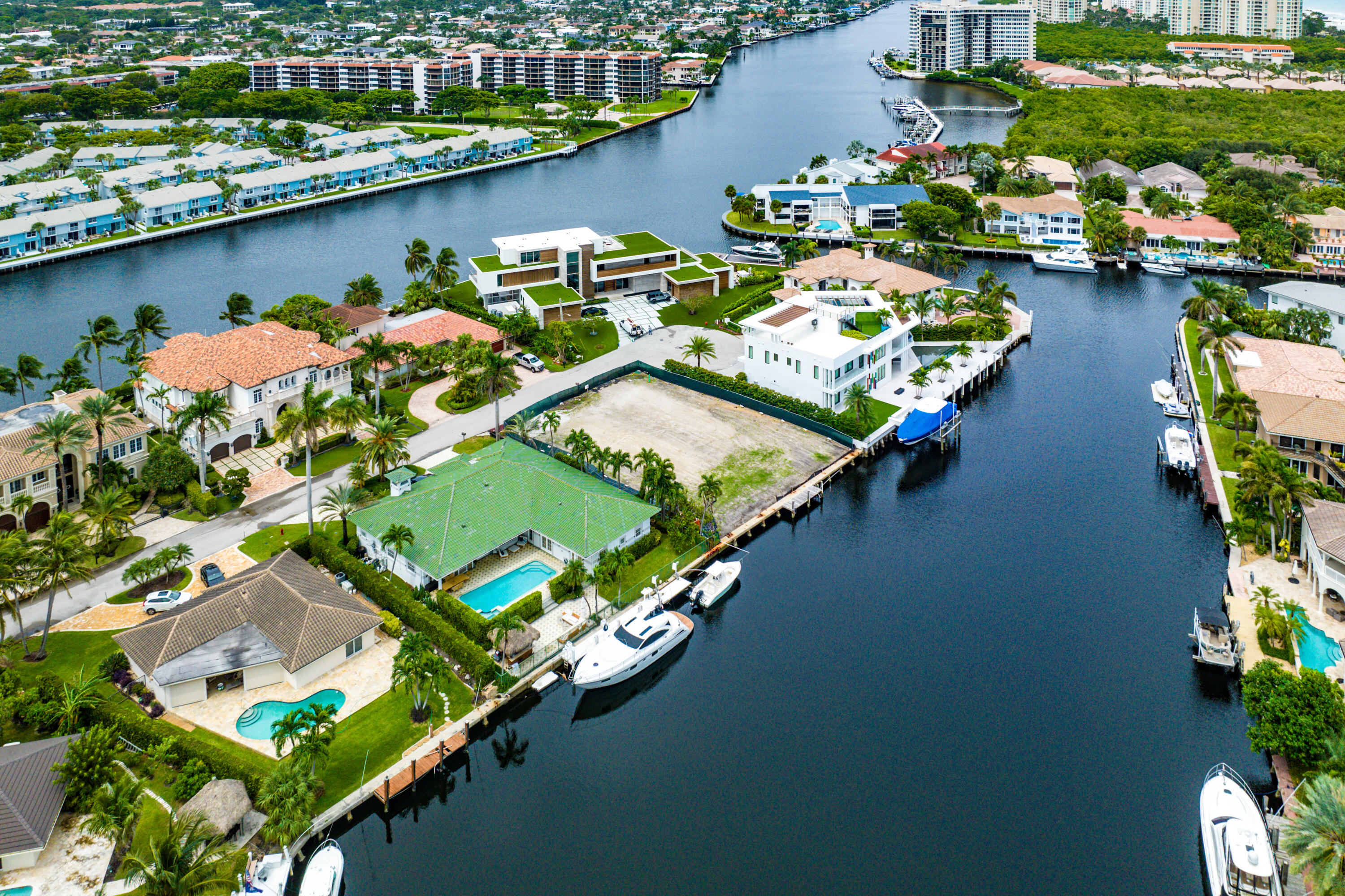 4211 Intracoastal Drive