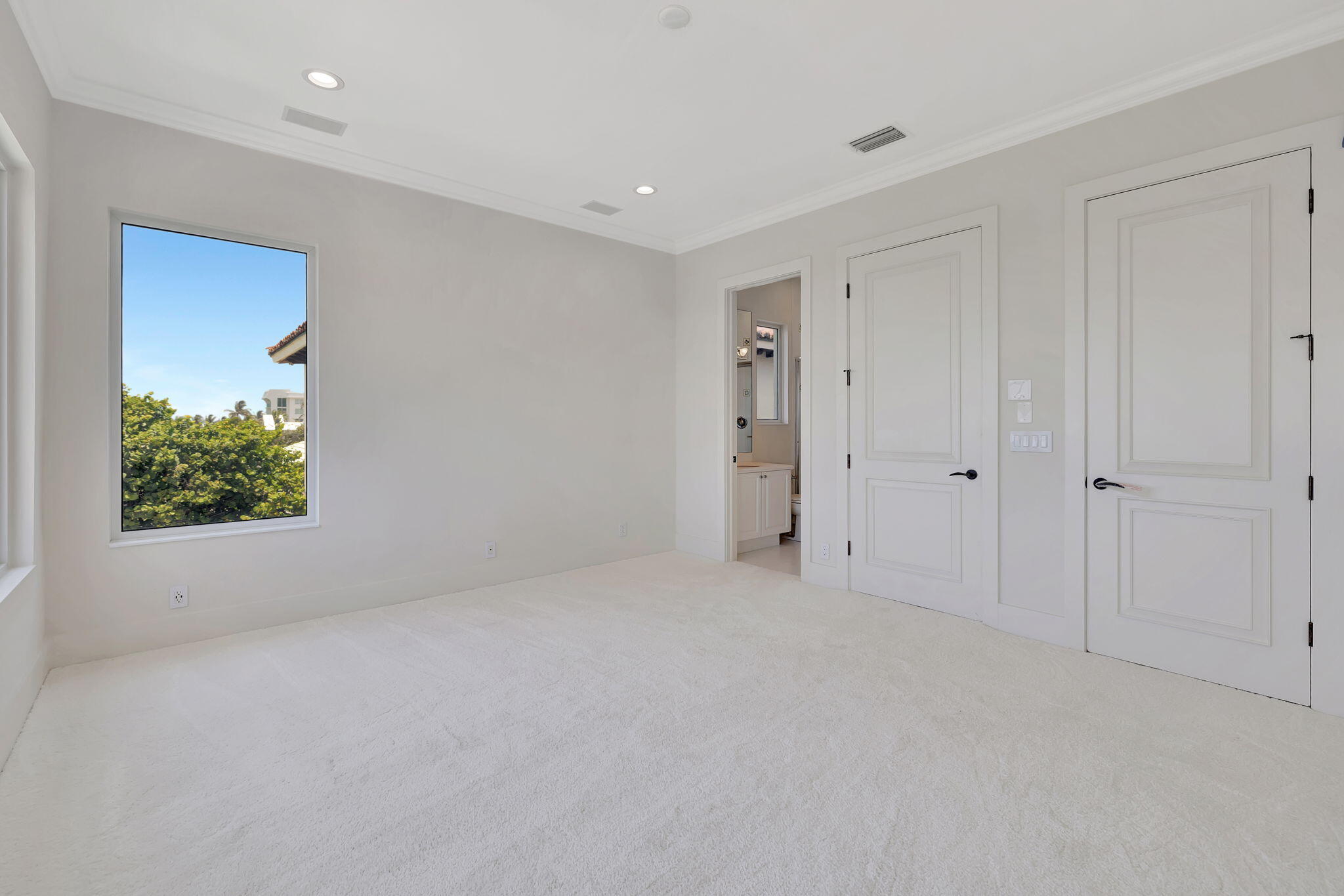 1713 S Ocean Boulevard