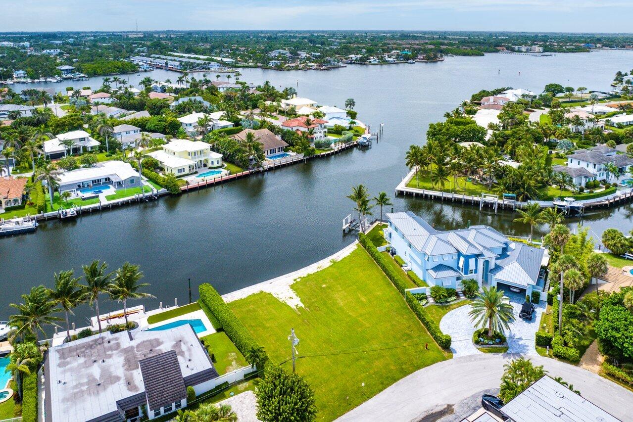 51 River Drive