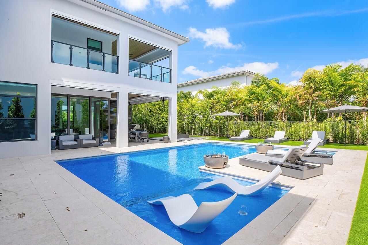9585 Vescovato Way