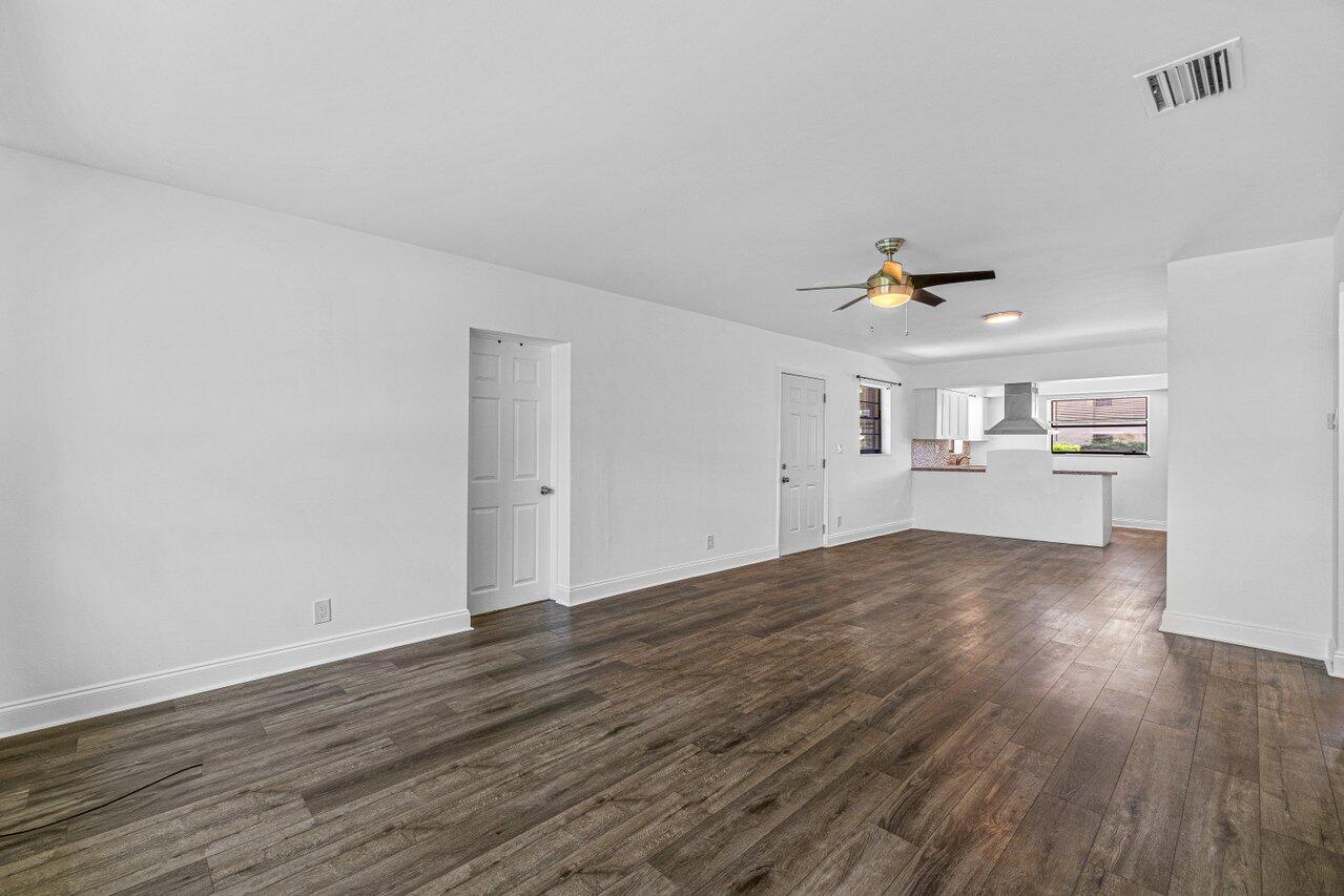 502 NE 48th Street