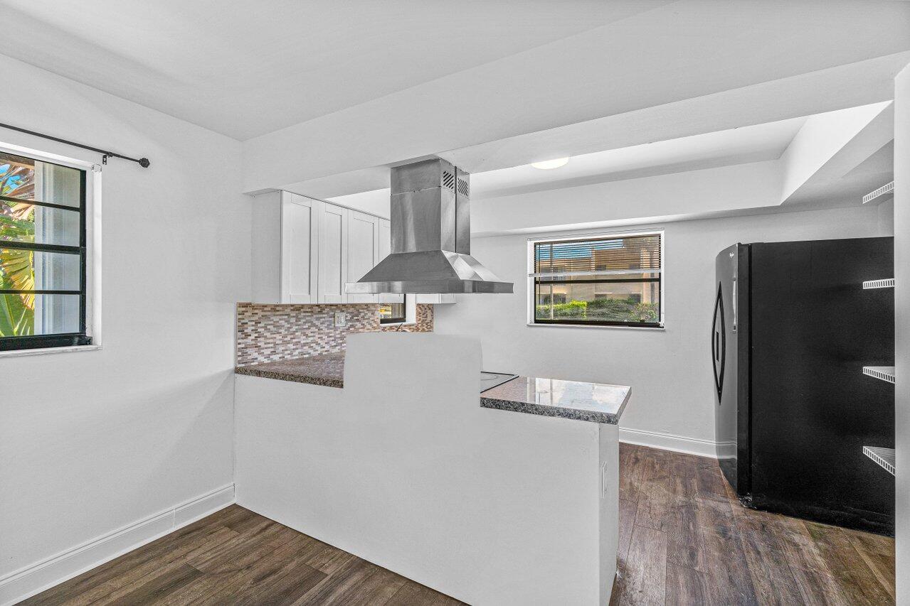 502 NE 48th Street