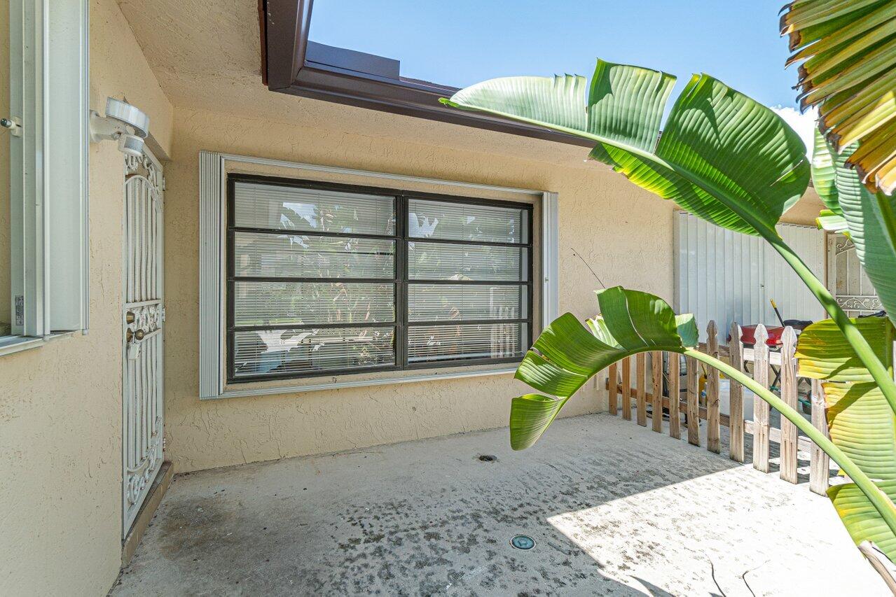 502 NE 48th Street
