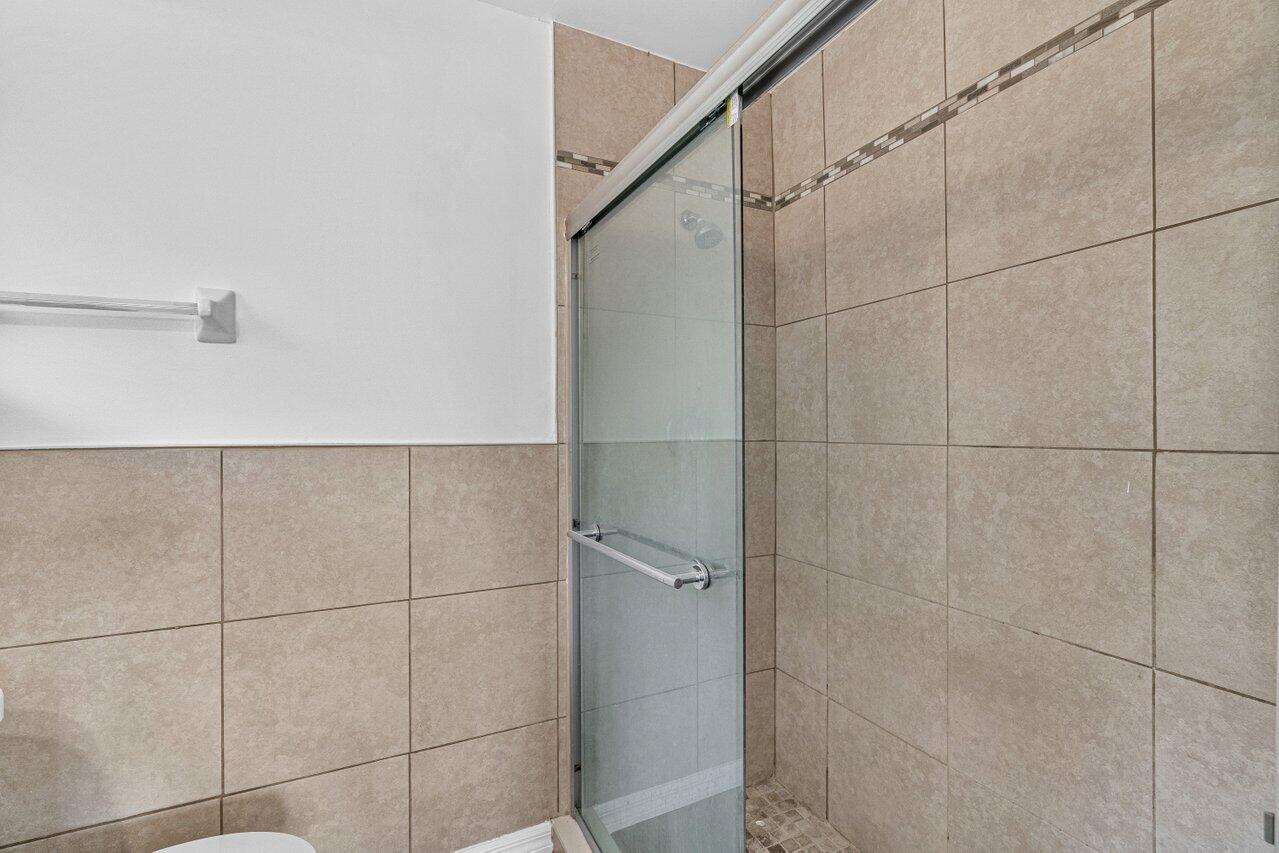 502 NE 48th Street