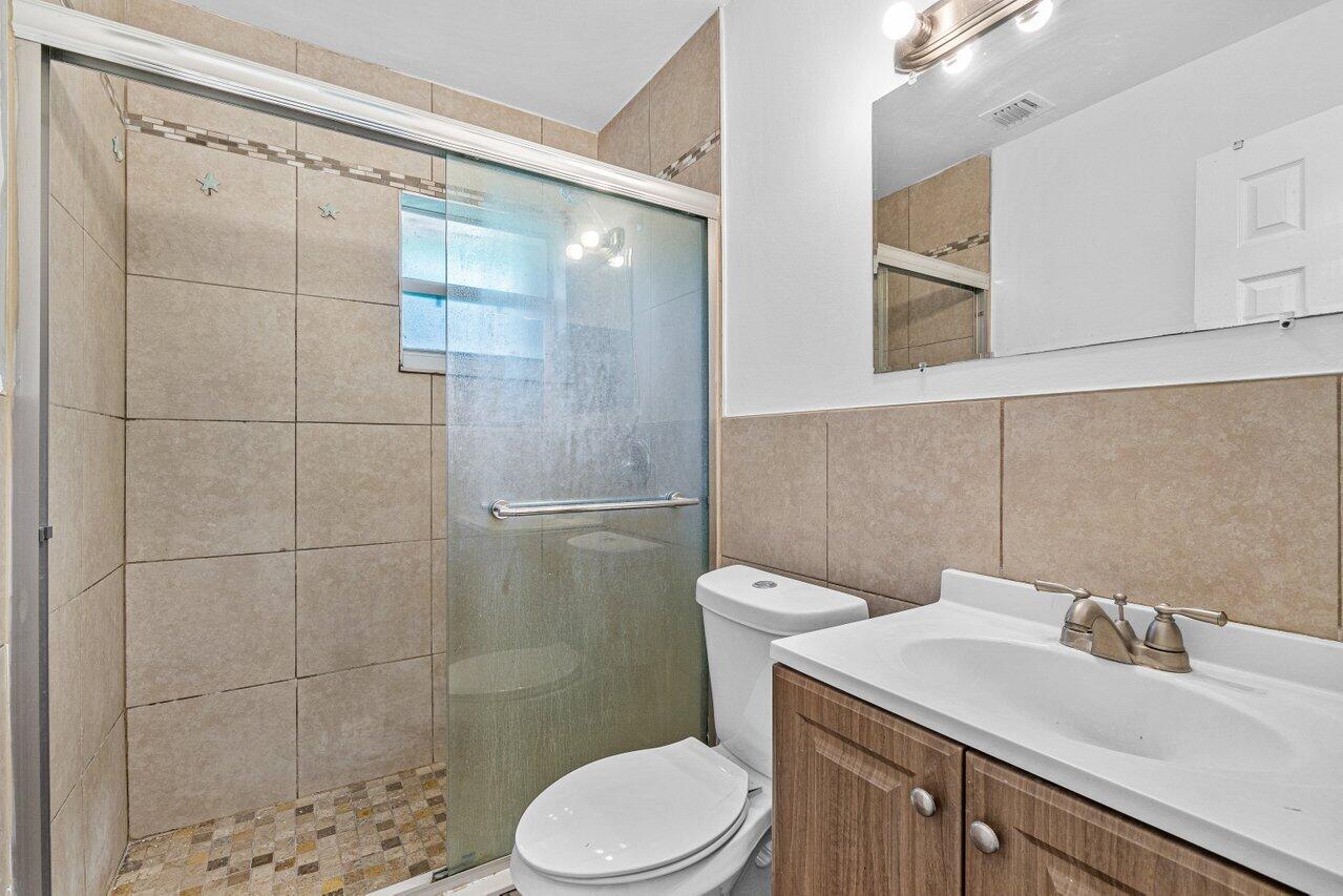 502 NE 48th Street