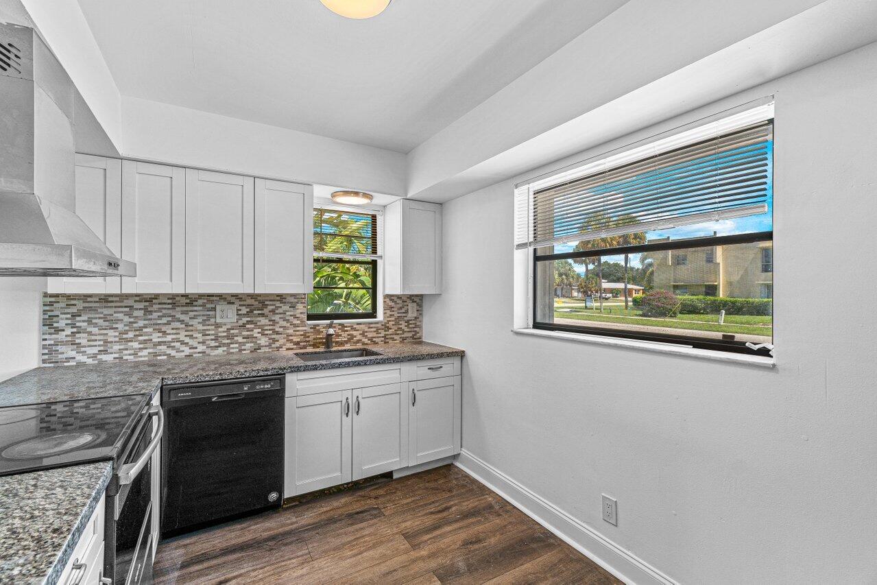 502 NE 48th Street
