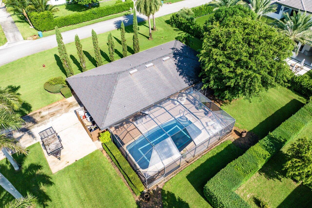 3714 S Lake Drive