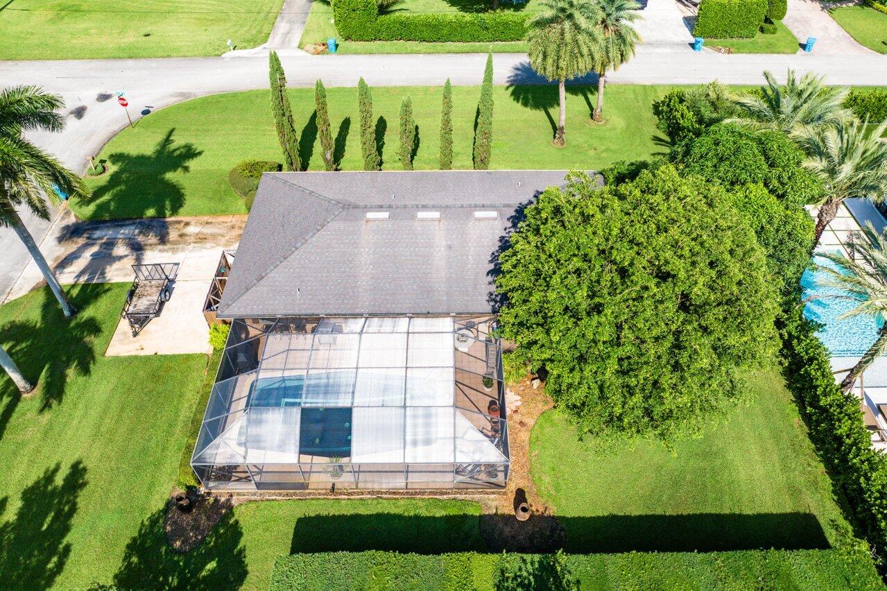 3714 S Lake Drive