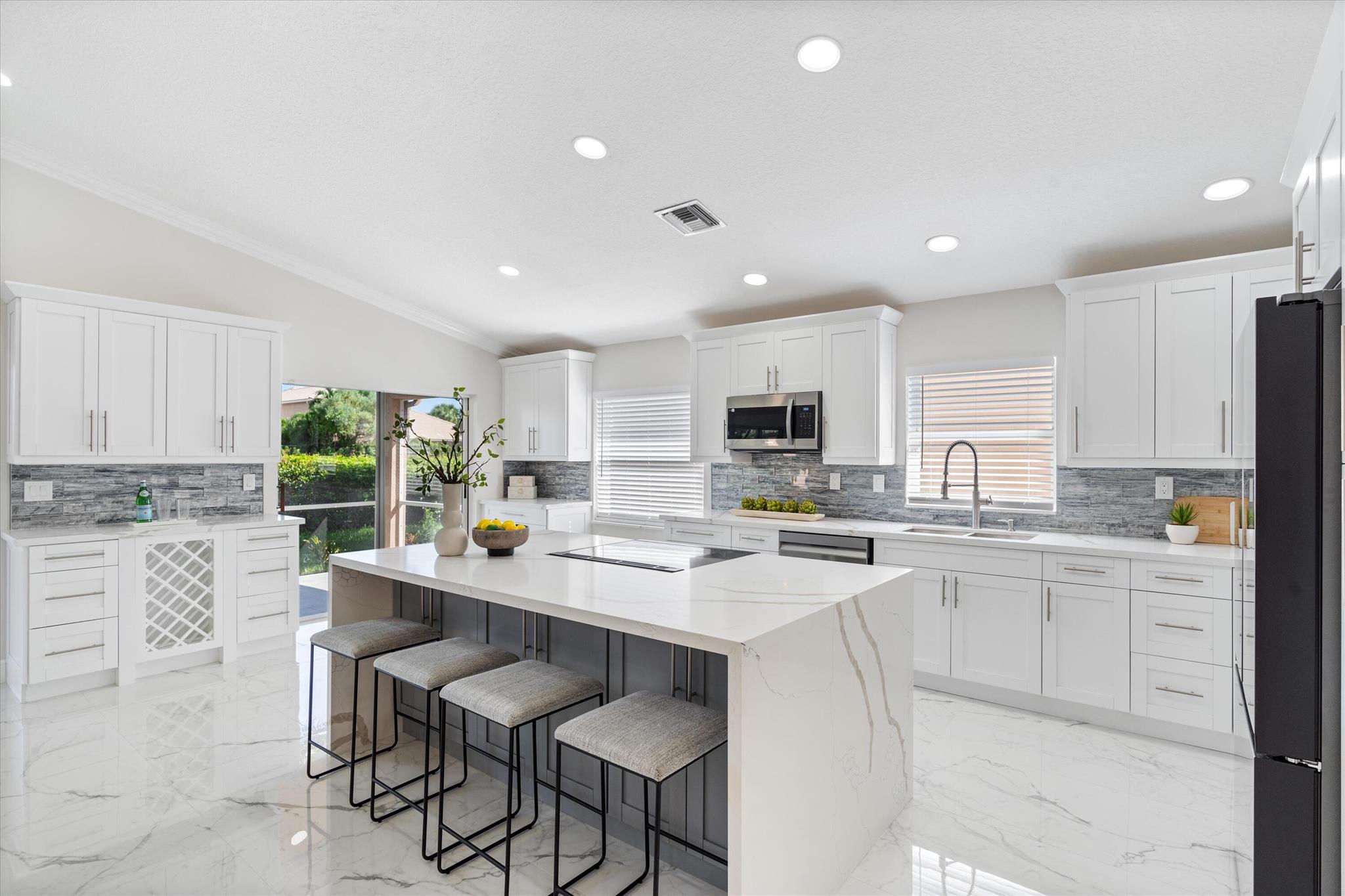 7127 Lombardy Street