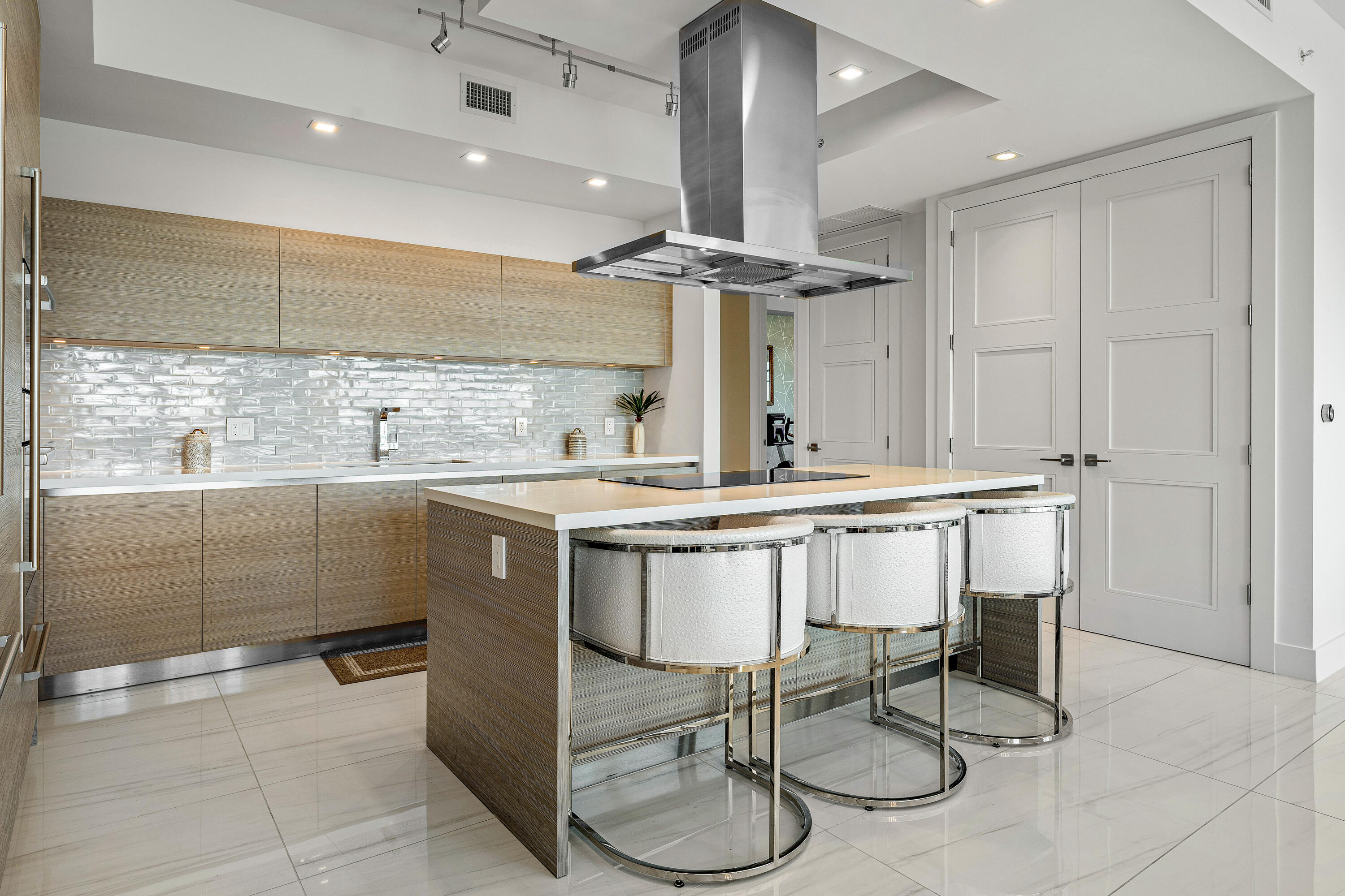 155 E Road 907
