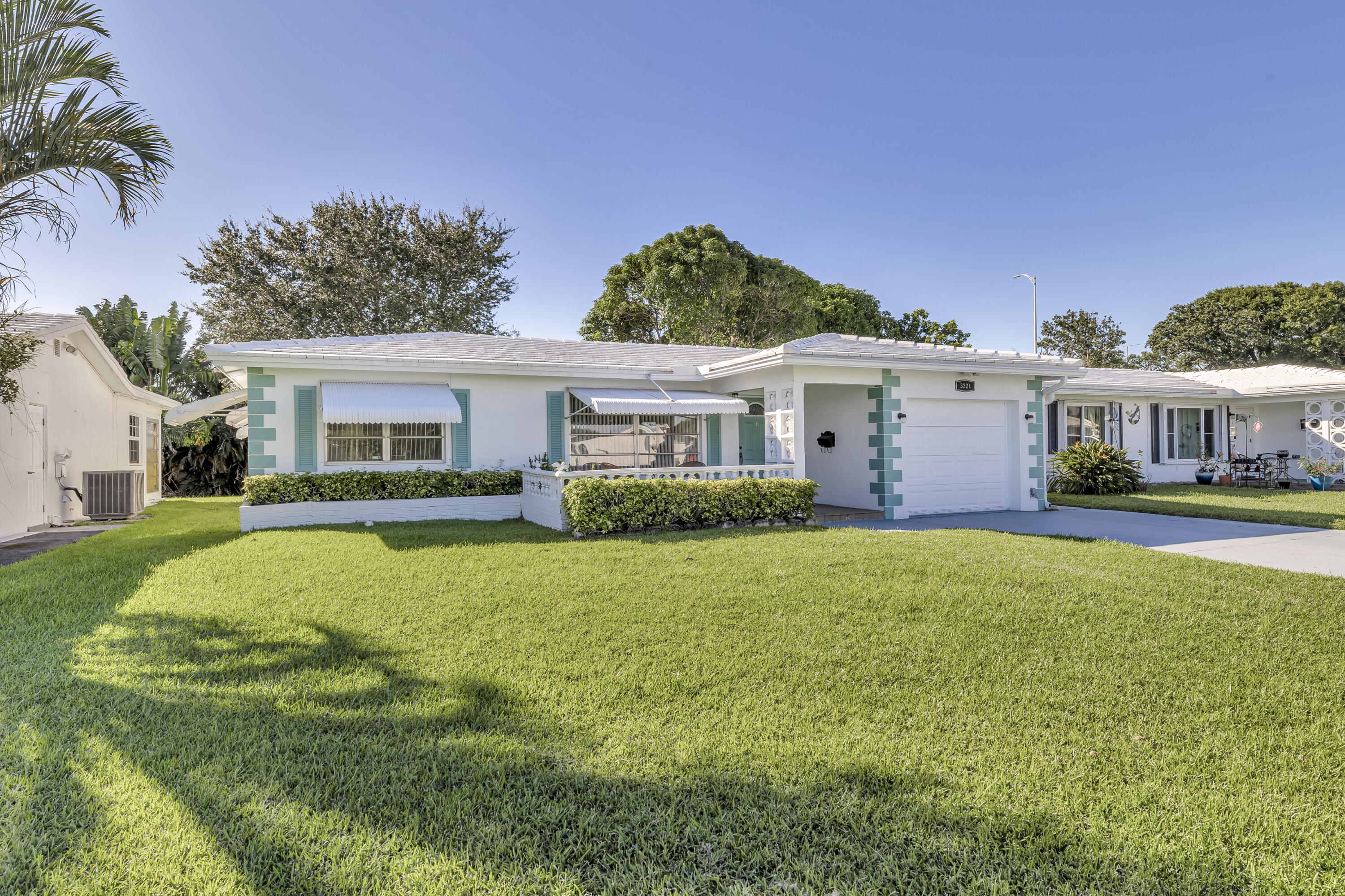 3221 E Golf Boulevard