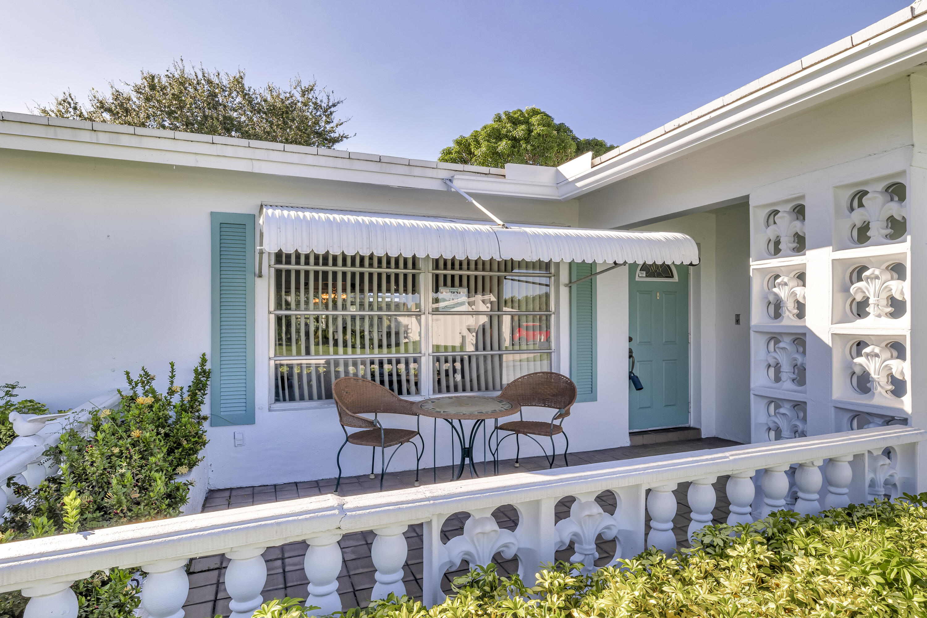 3221 E Golf Boulevard