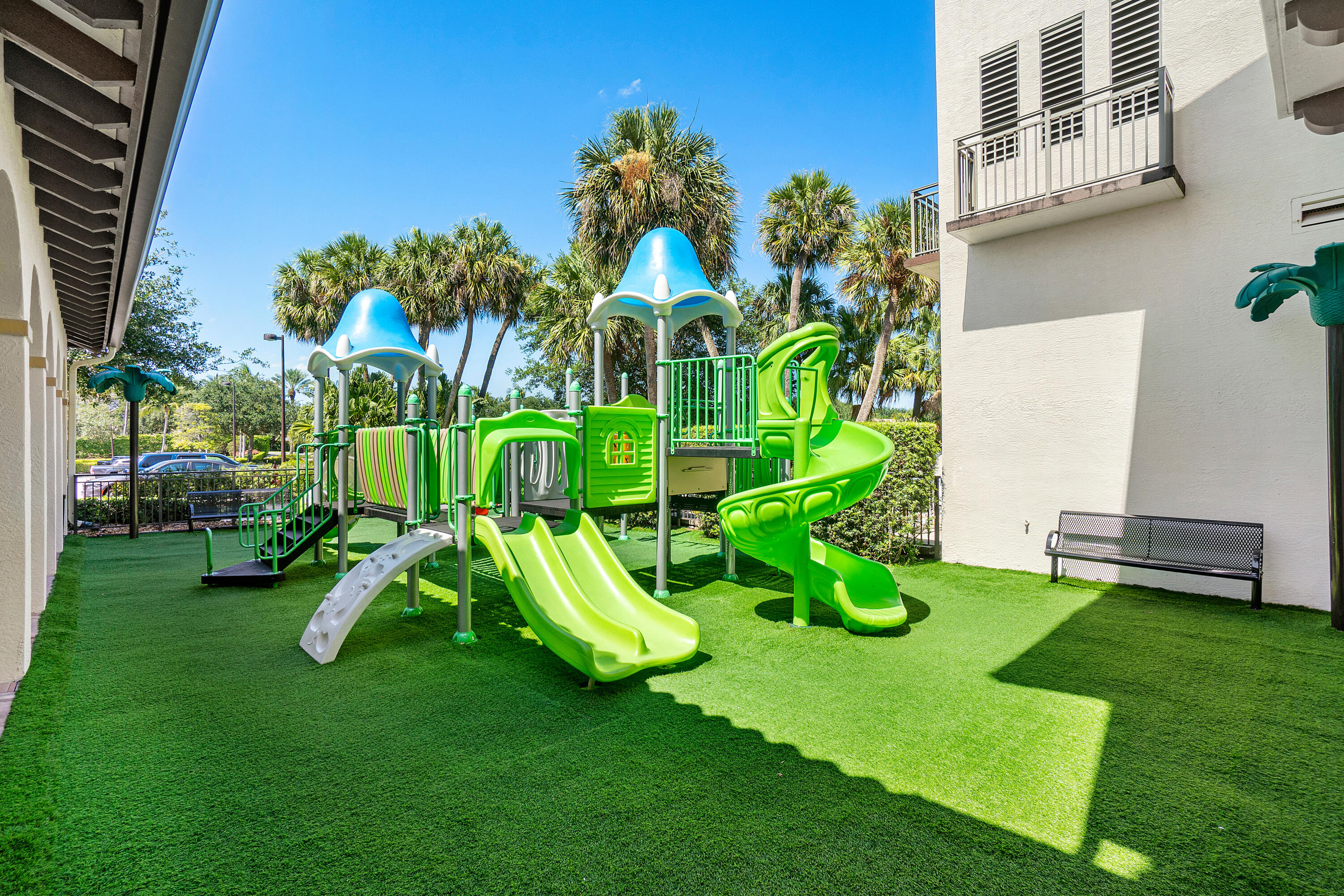 17525 Circle Pond Court