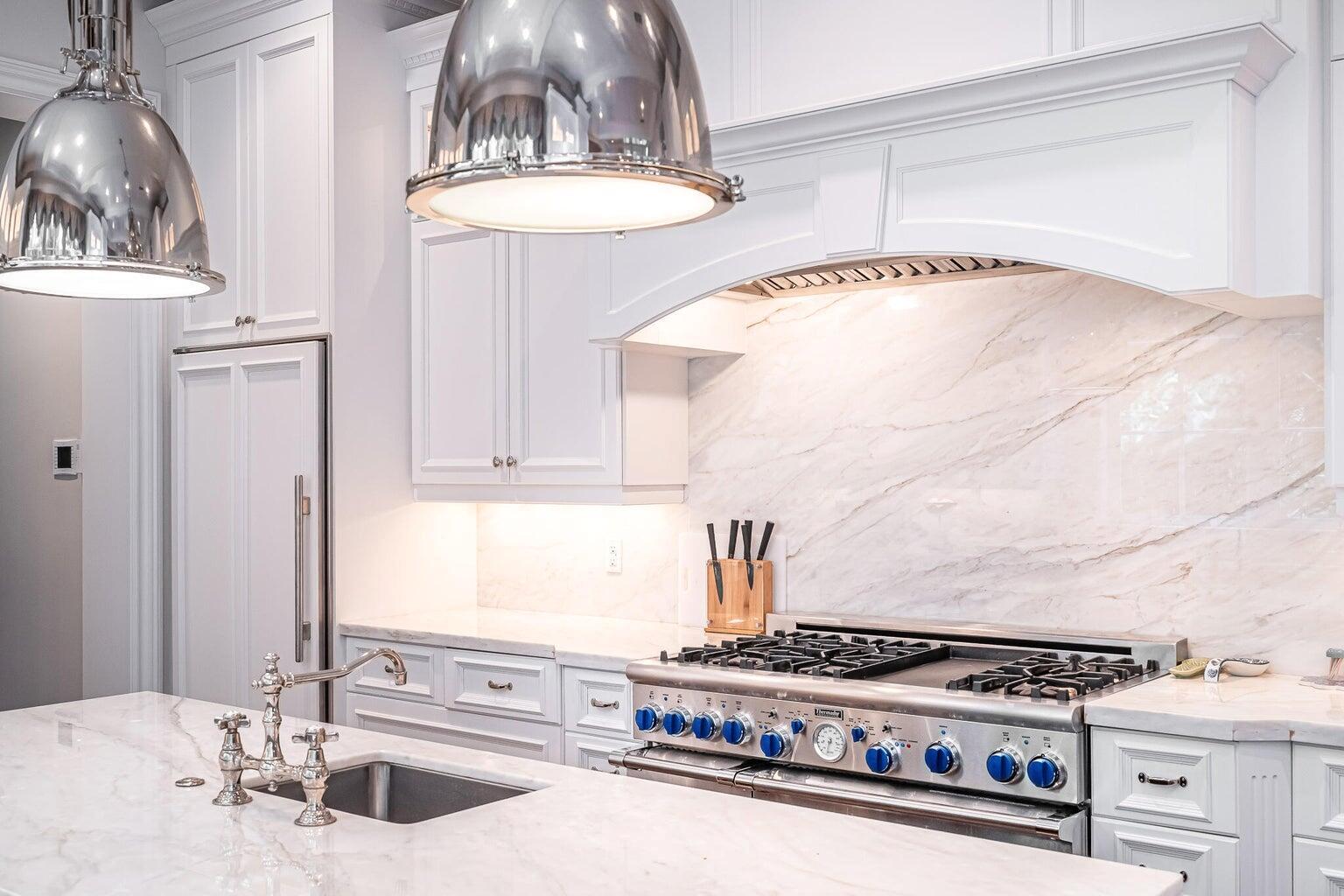 485 NE Spanish Trail