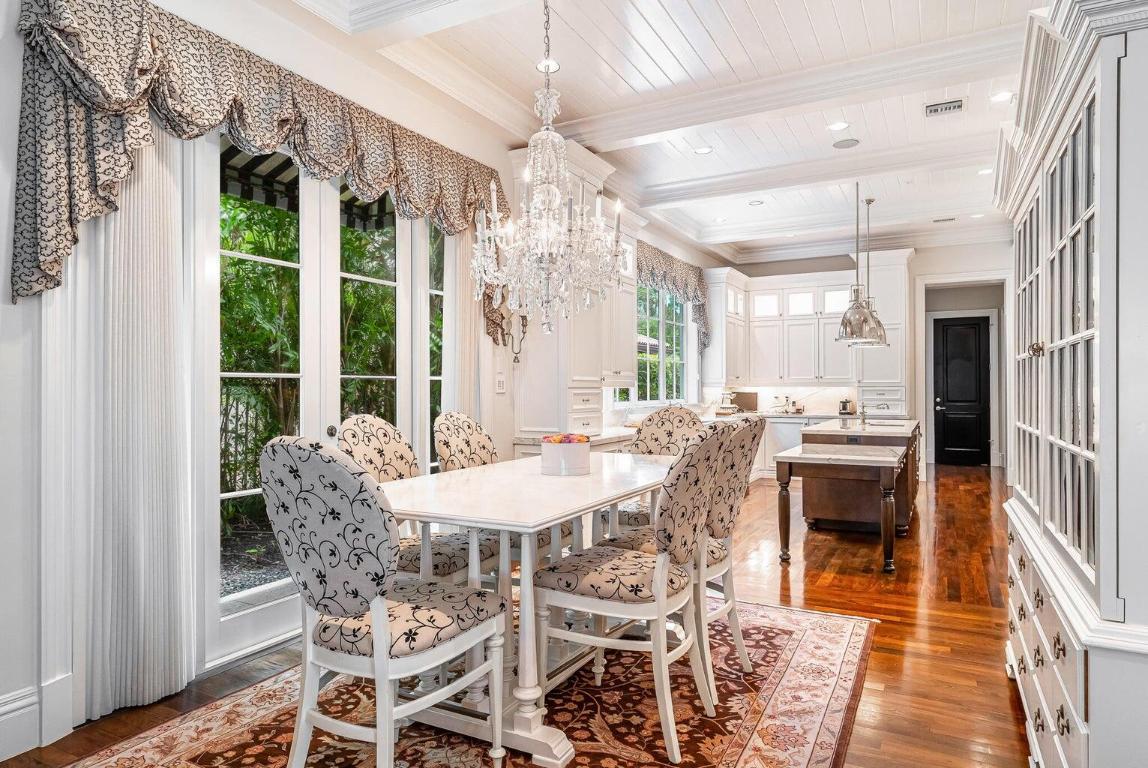 485 NE Spanish Trail