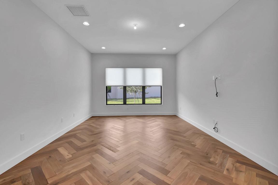 11074 Glen Orchard Lane