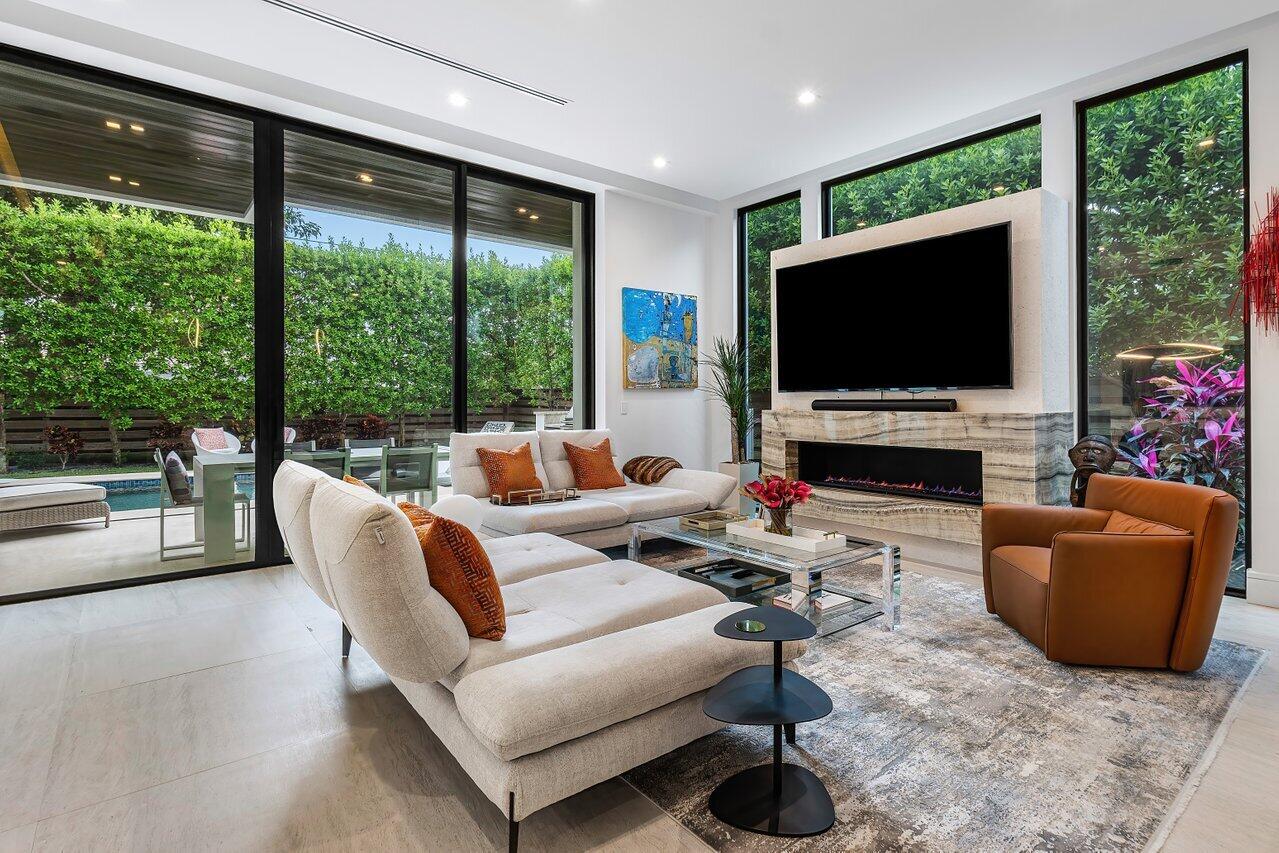 3094 Cadiz Road