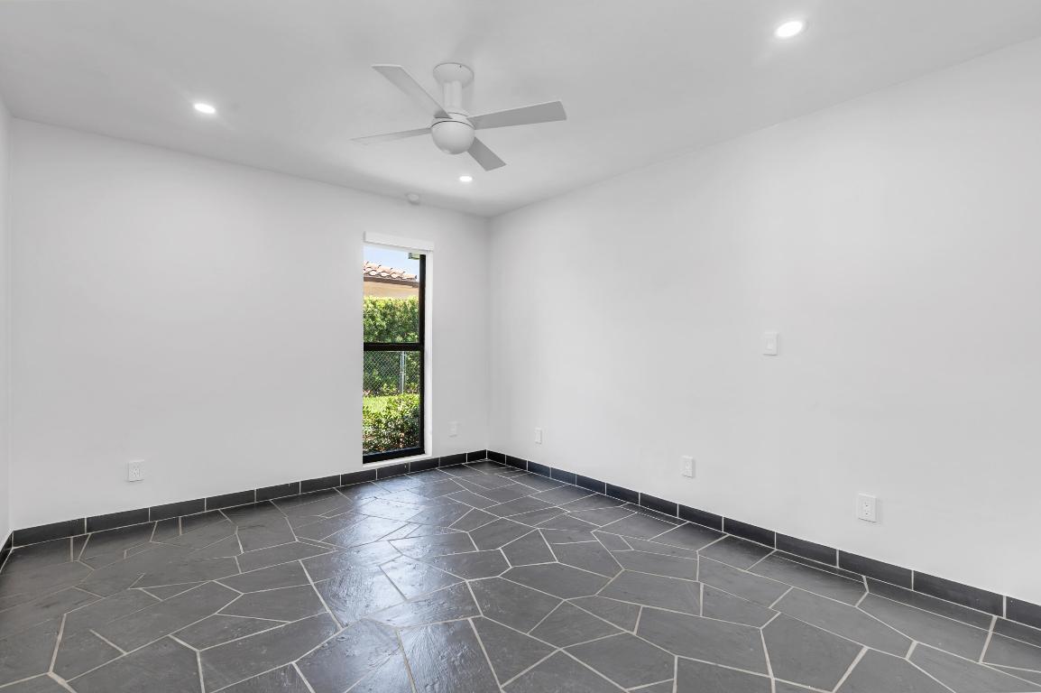 2400 Spanish River Road