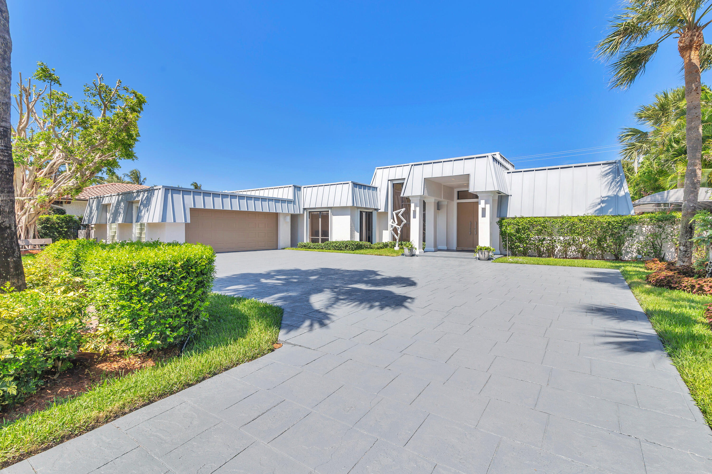 2400 Spanish River Road